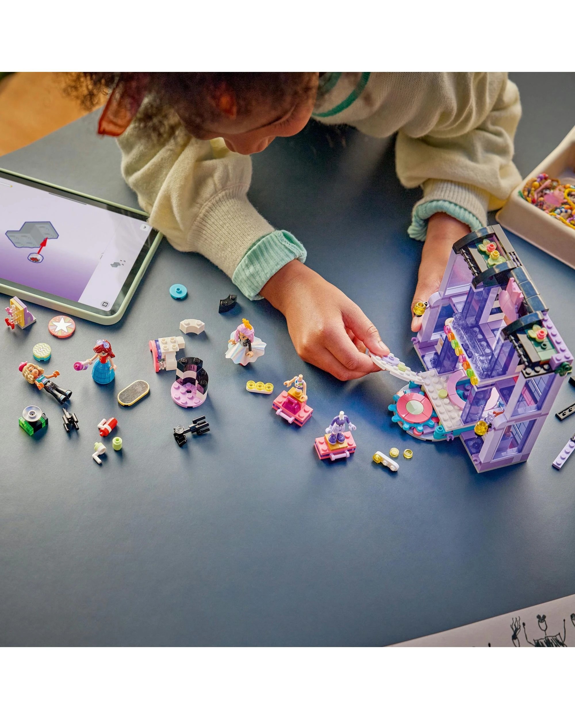 5 LEGO Friends: Heartlake City Fashion Show - 42685, 5 of 10