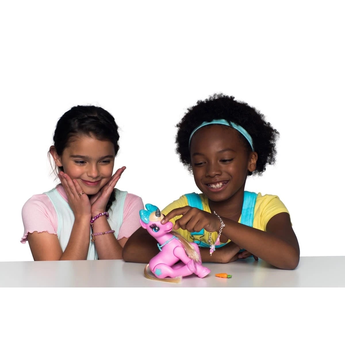 5 Zuru Pets Alive My Magical Unicorn and Stable Playset, 5 of 7