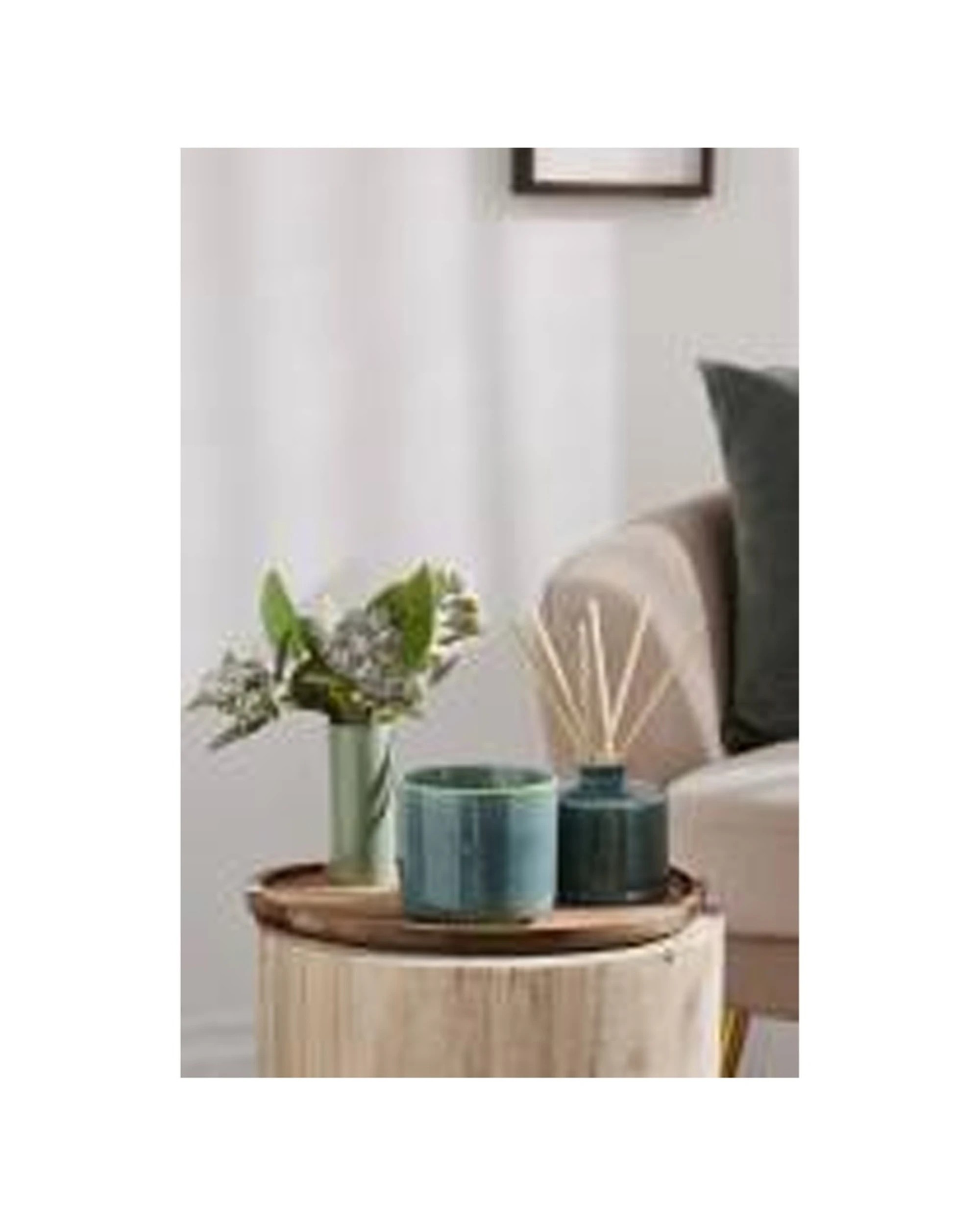 2 Love Anna x Chapters Summer Vacay Coconut & Tuberose Scented Candle 325g - Green, 2 of 2