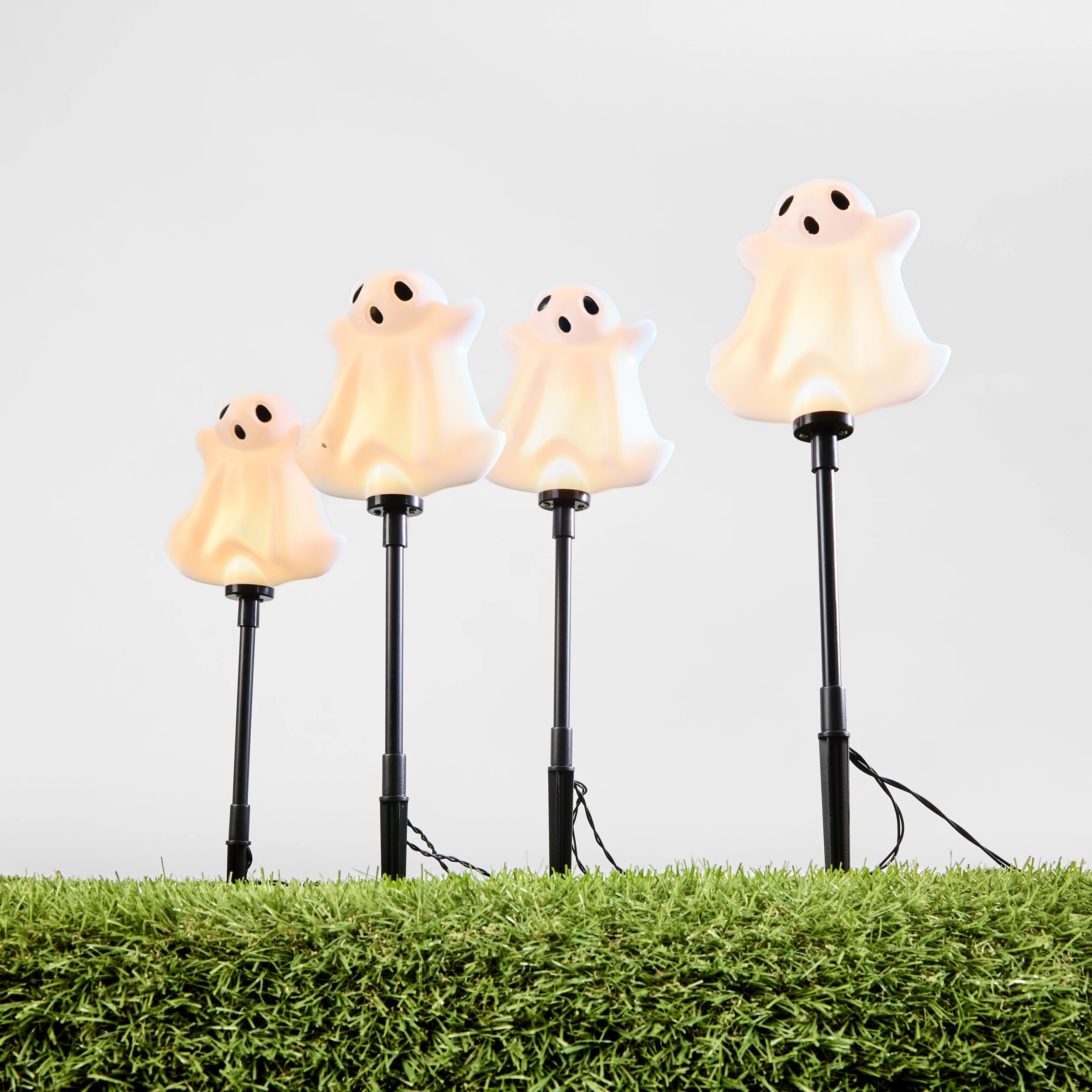 2 Light Up Pathway Stakes, 2 of 6