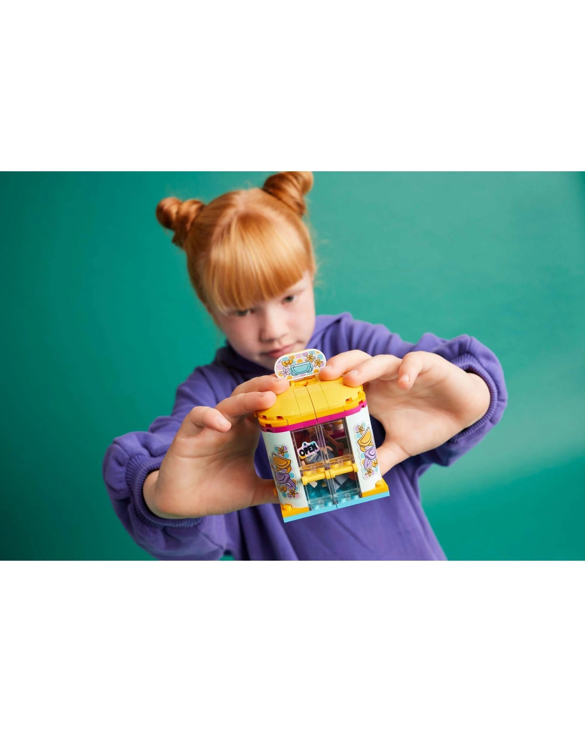 3 LEGO 42608 Friends Tiny Accessories Store, 3 of 5