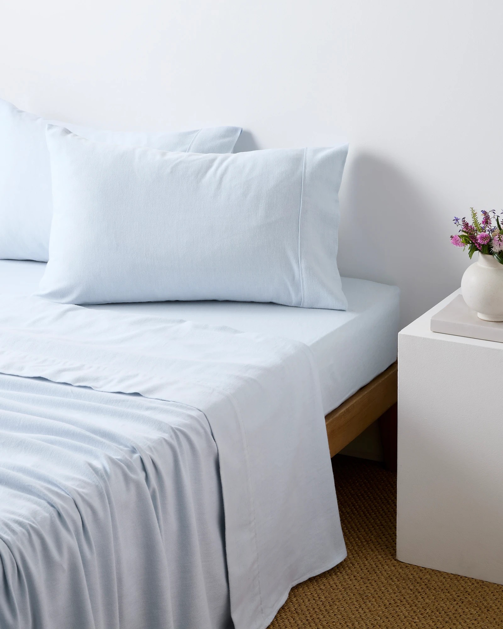 1 Target Chambray Flannelette Sheet Set
 - Queen Bed
 - Blue, 1 of 3