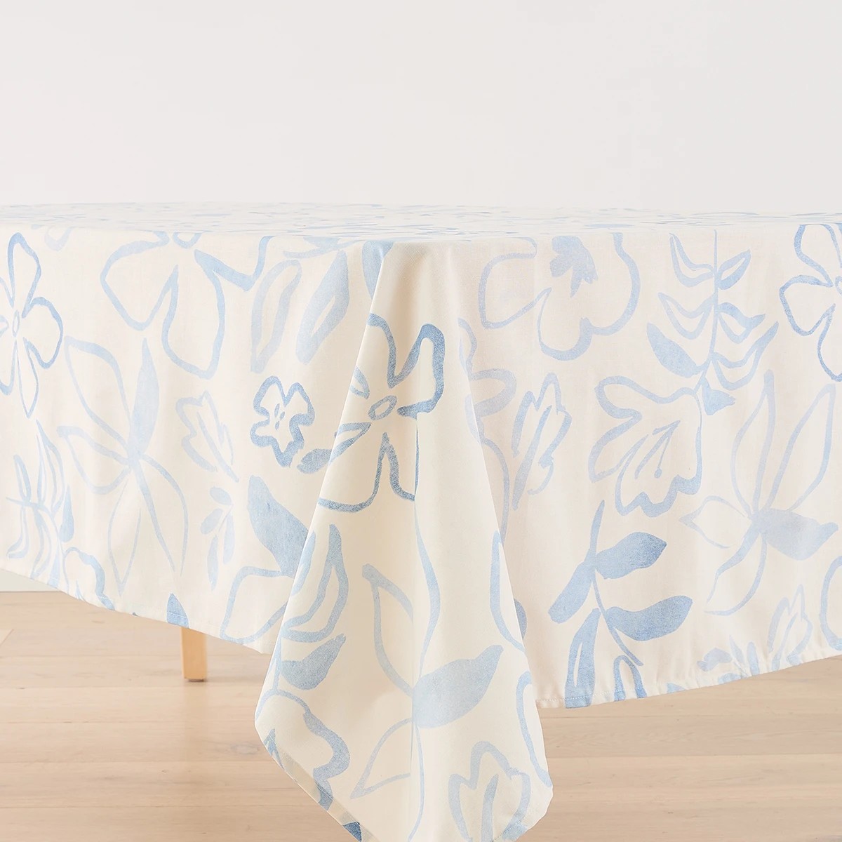 2 Blue Floral Printed Tablecloth, 2 of 5
