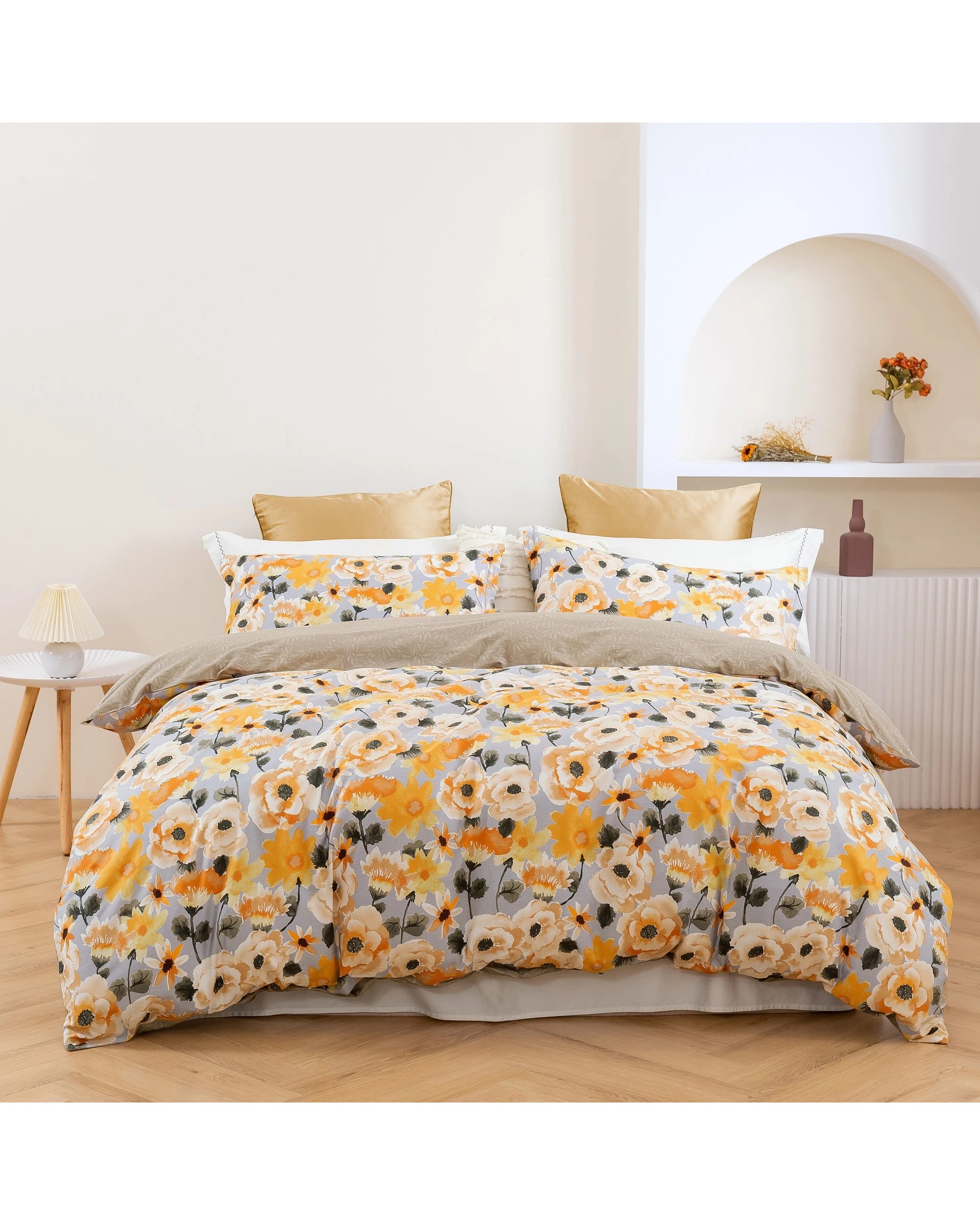 1 Dreamaker Marigold 100% Cotton Reversible Quilt Cover Set - King Single Bed - Floral and Botanical, 1 of 6