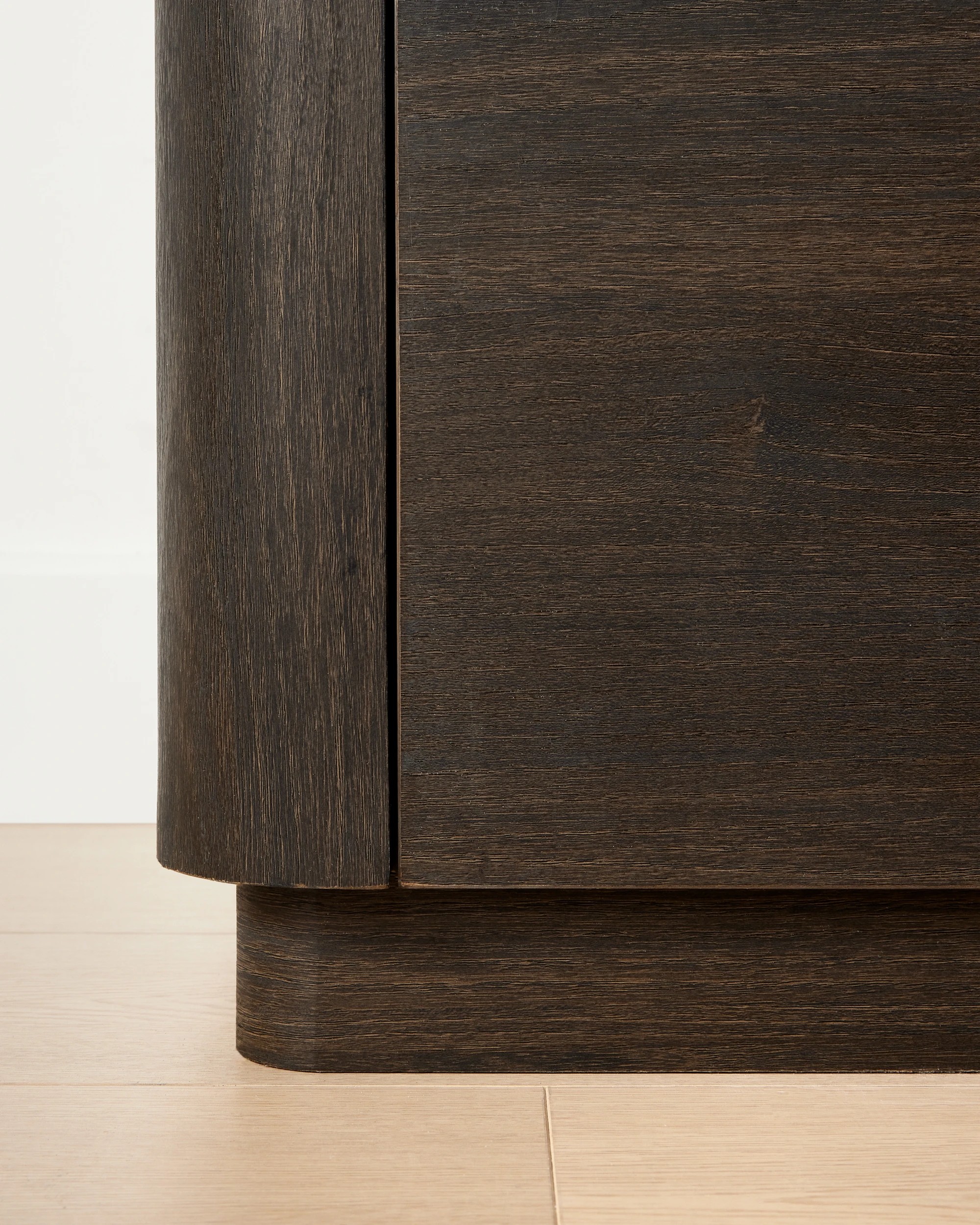 6 Miles 3 Drawer Chest. - Walnut, 6 of 6