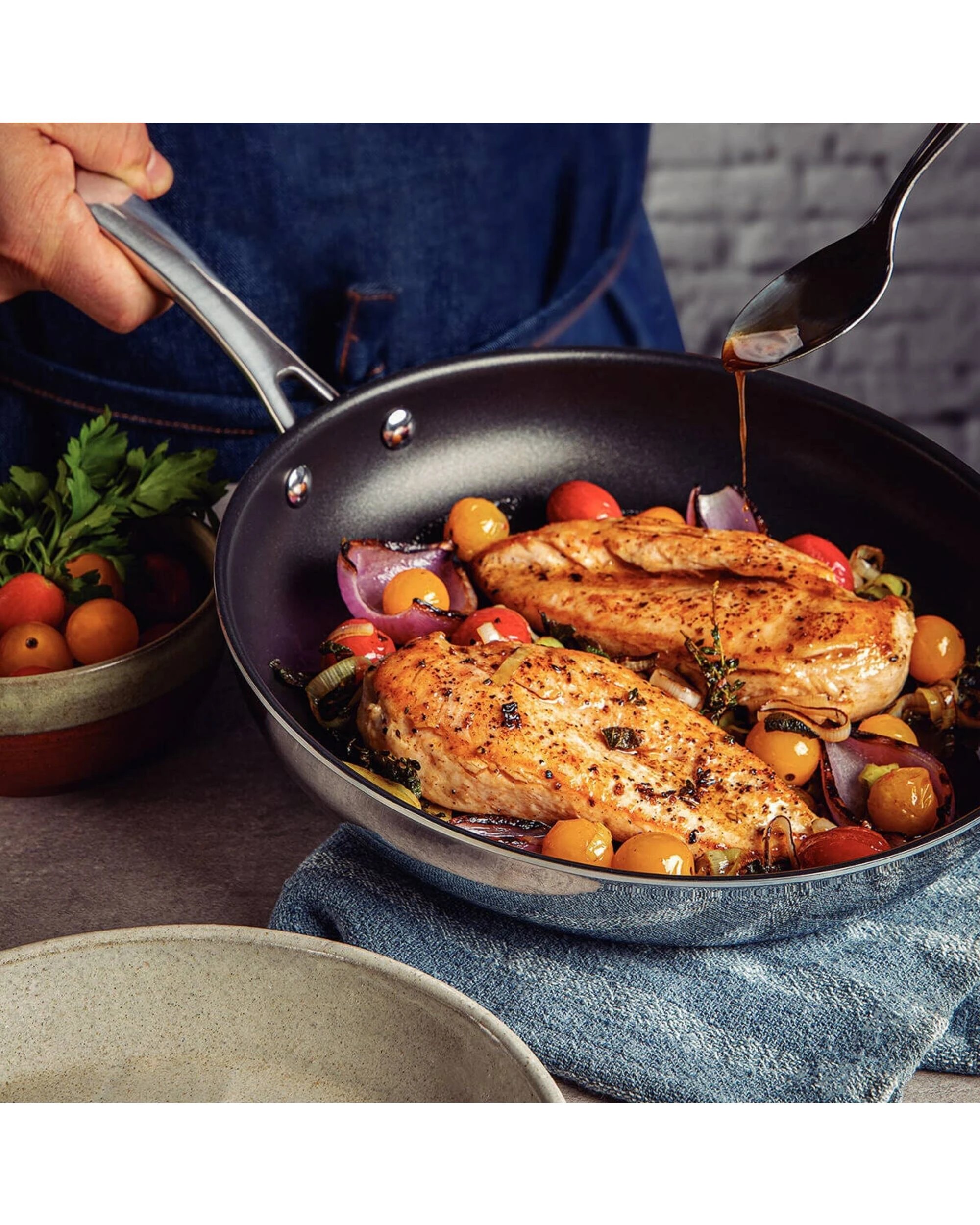 2 Tramontina Grano 20cm Tri-Ply Clad Non-Stick Frying pan, 2 of 5