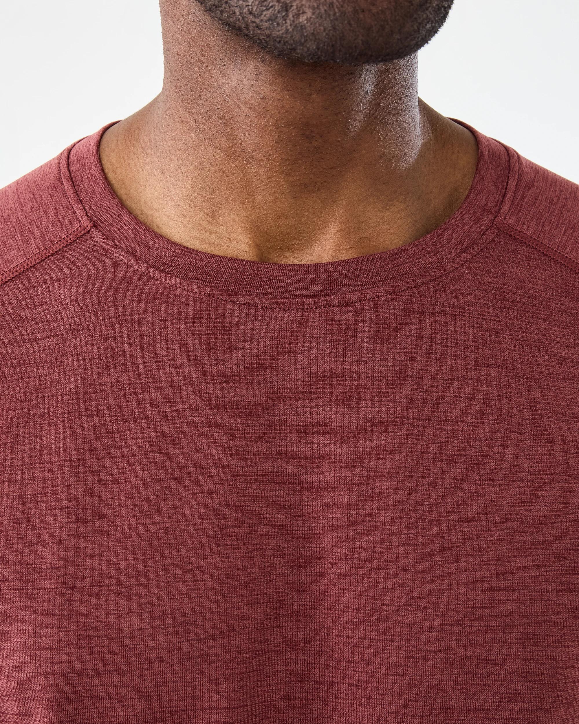 5 Active Mens Movement Seamfree T-shirt Cherry Bur, 5 of 6