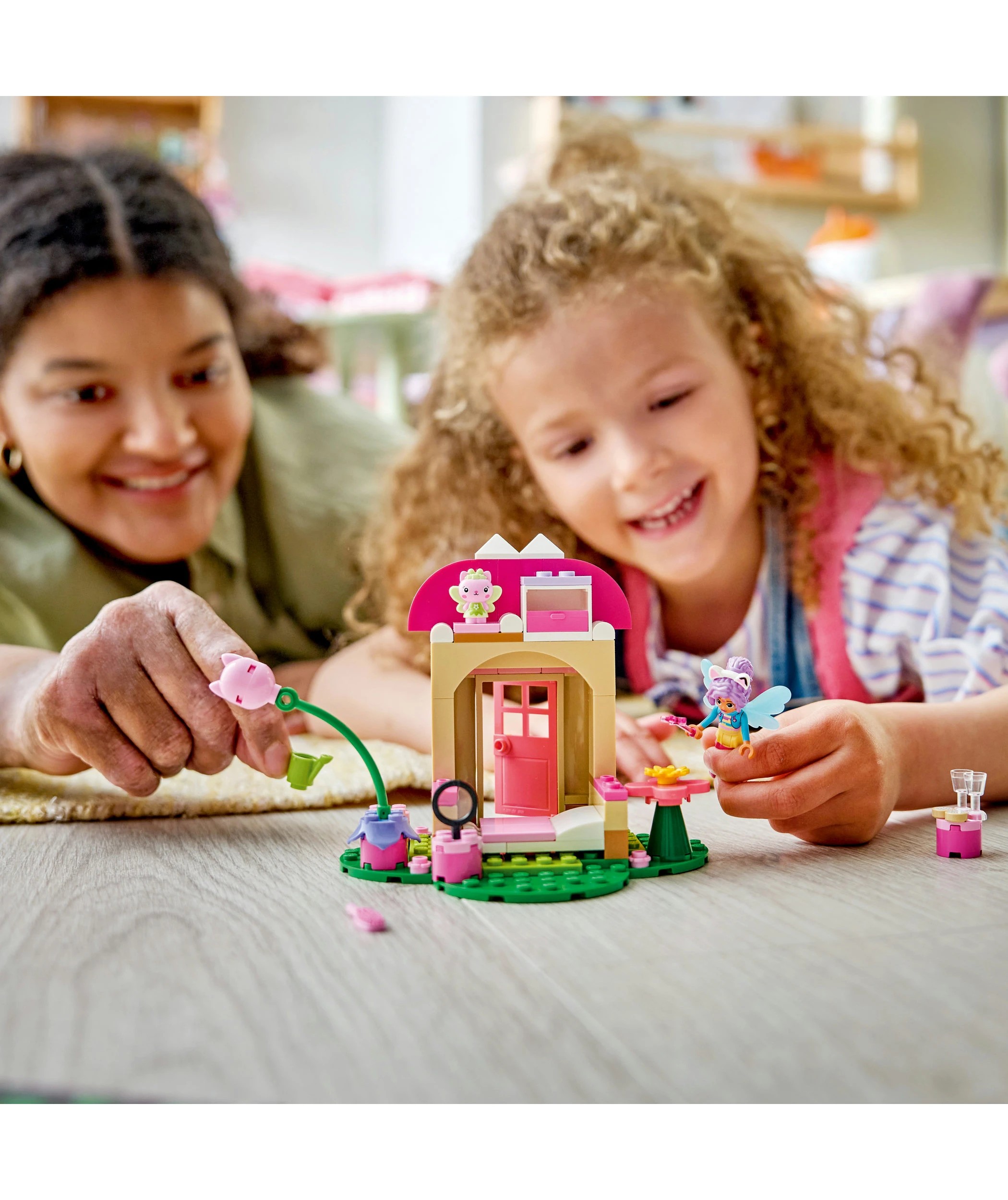 9 LEGO Gabby's Dollhouse Kitty Fairy's Garden House 11212, 9 of 10