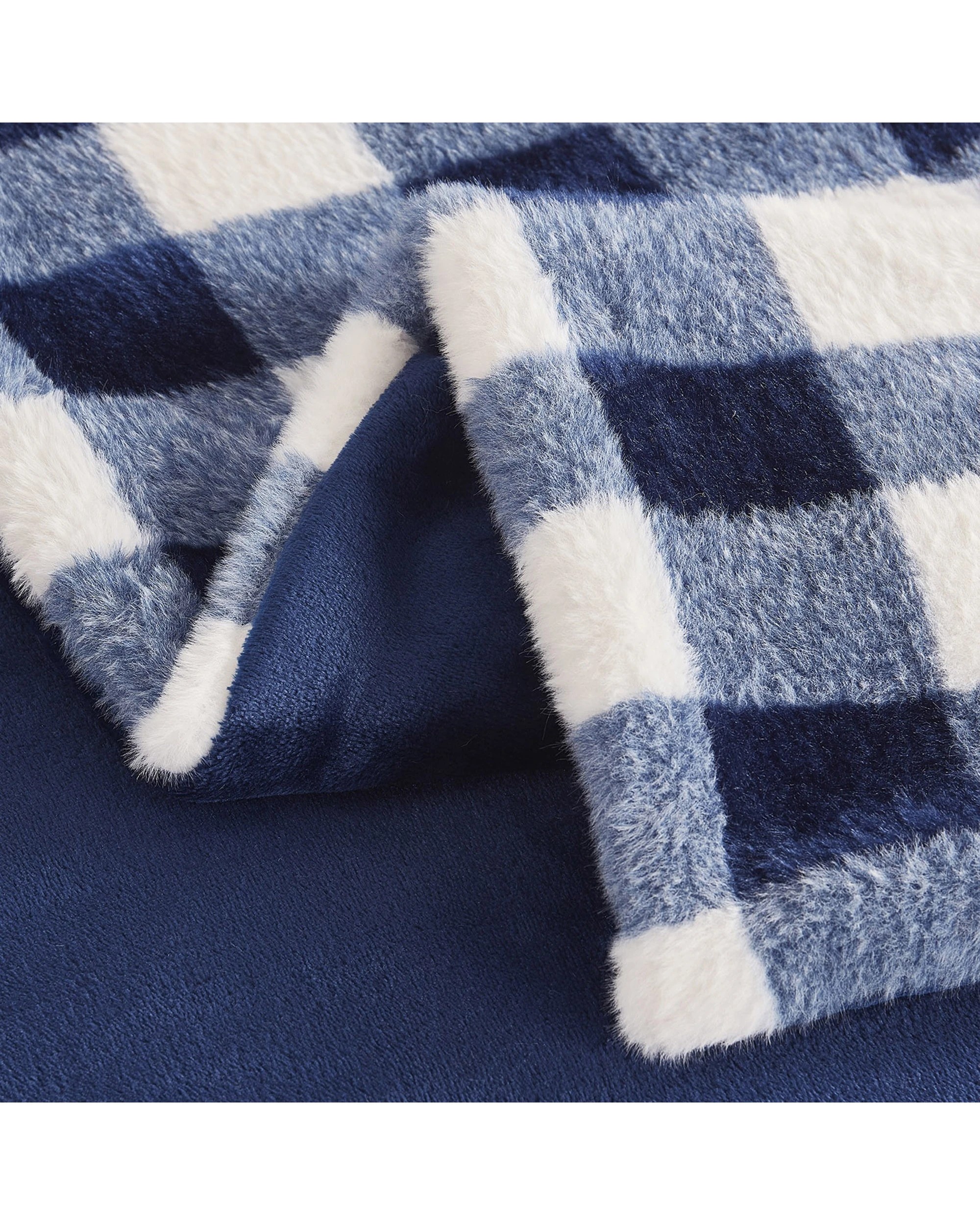 3 Dreamaker Gingham Plush Throw Blanket 130x170cm - Midnight Blue, 3 of 6