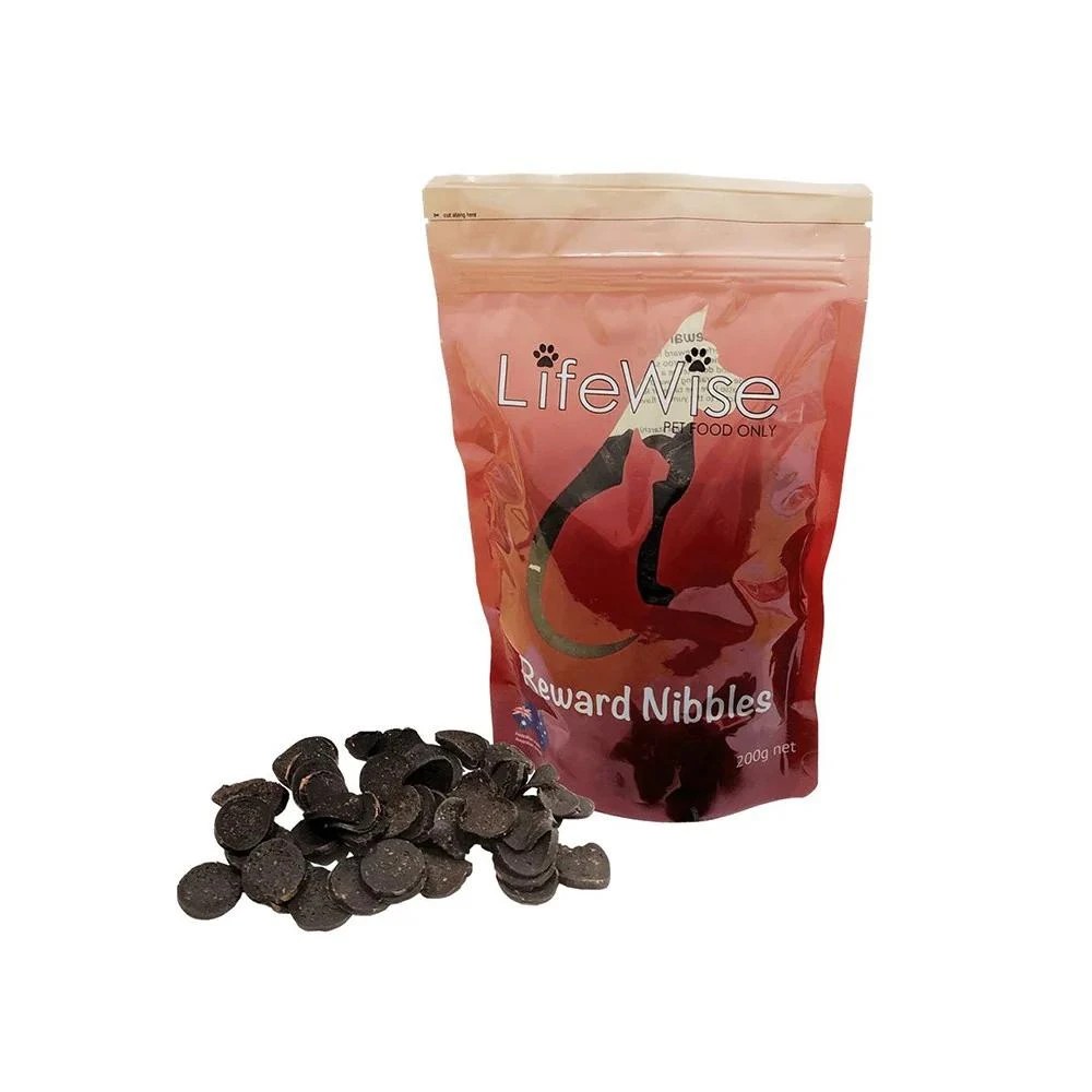 1 Lifewise Reward Nibbles 200g, 1 of 2