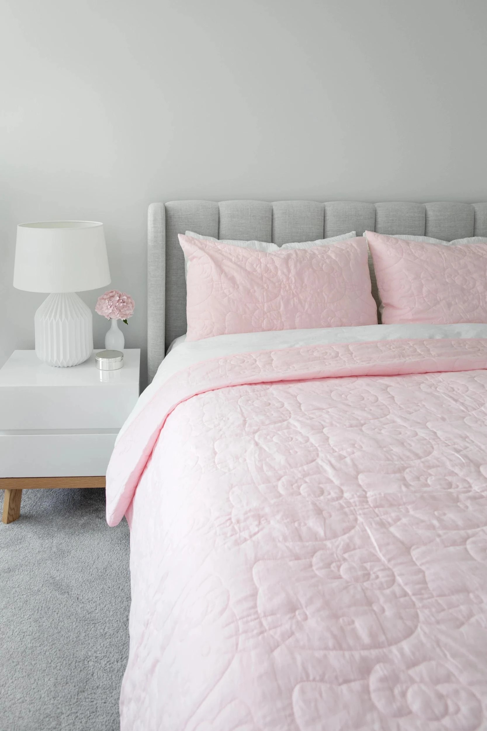 1 Hello Kitty Quilted Coverlet - Queen Bed - Pink, 1 of 8
