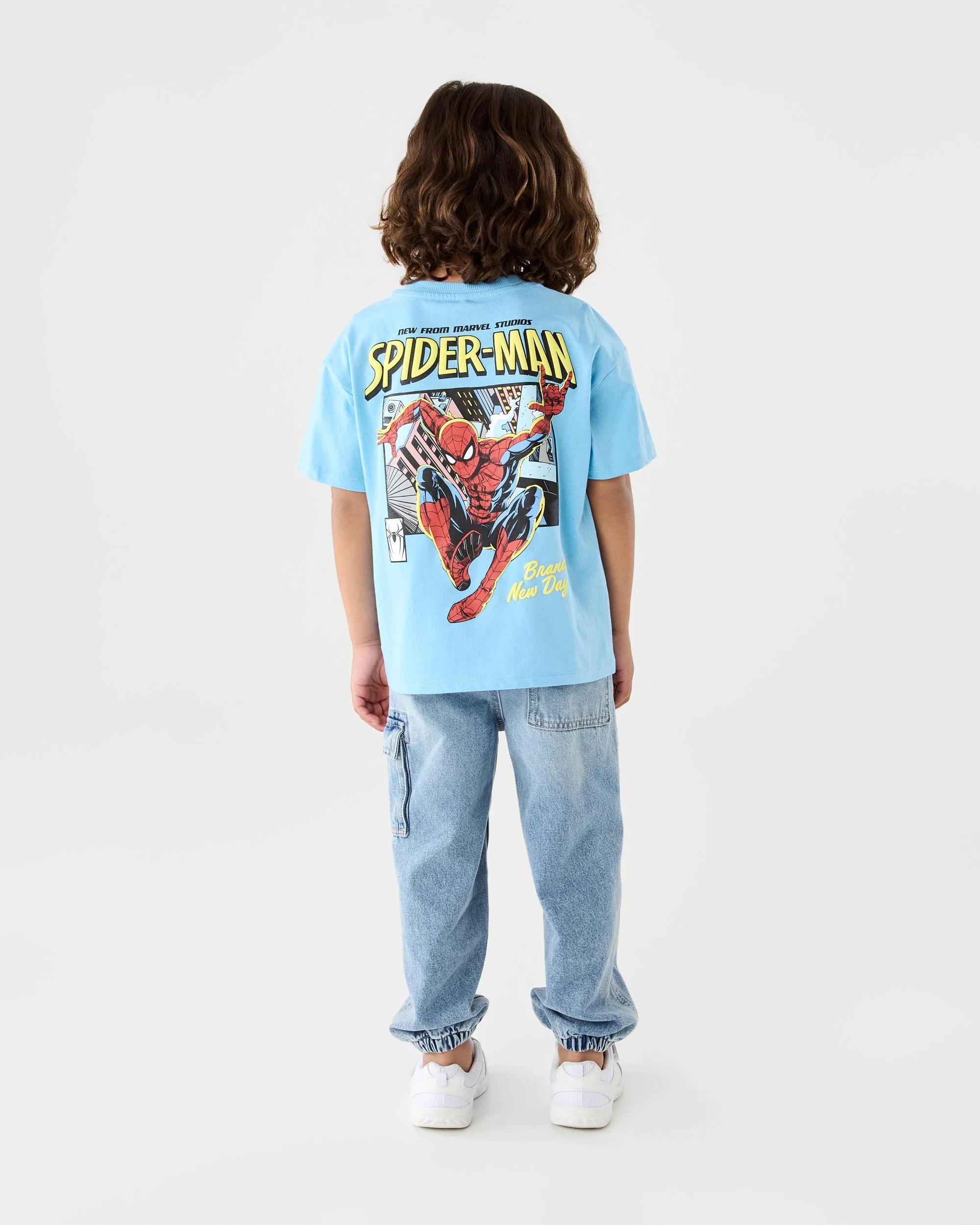 9 Spider-Man License Oversized T-shirt Spiderman, 9 of 9