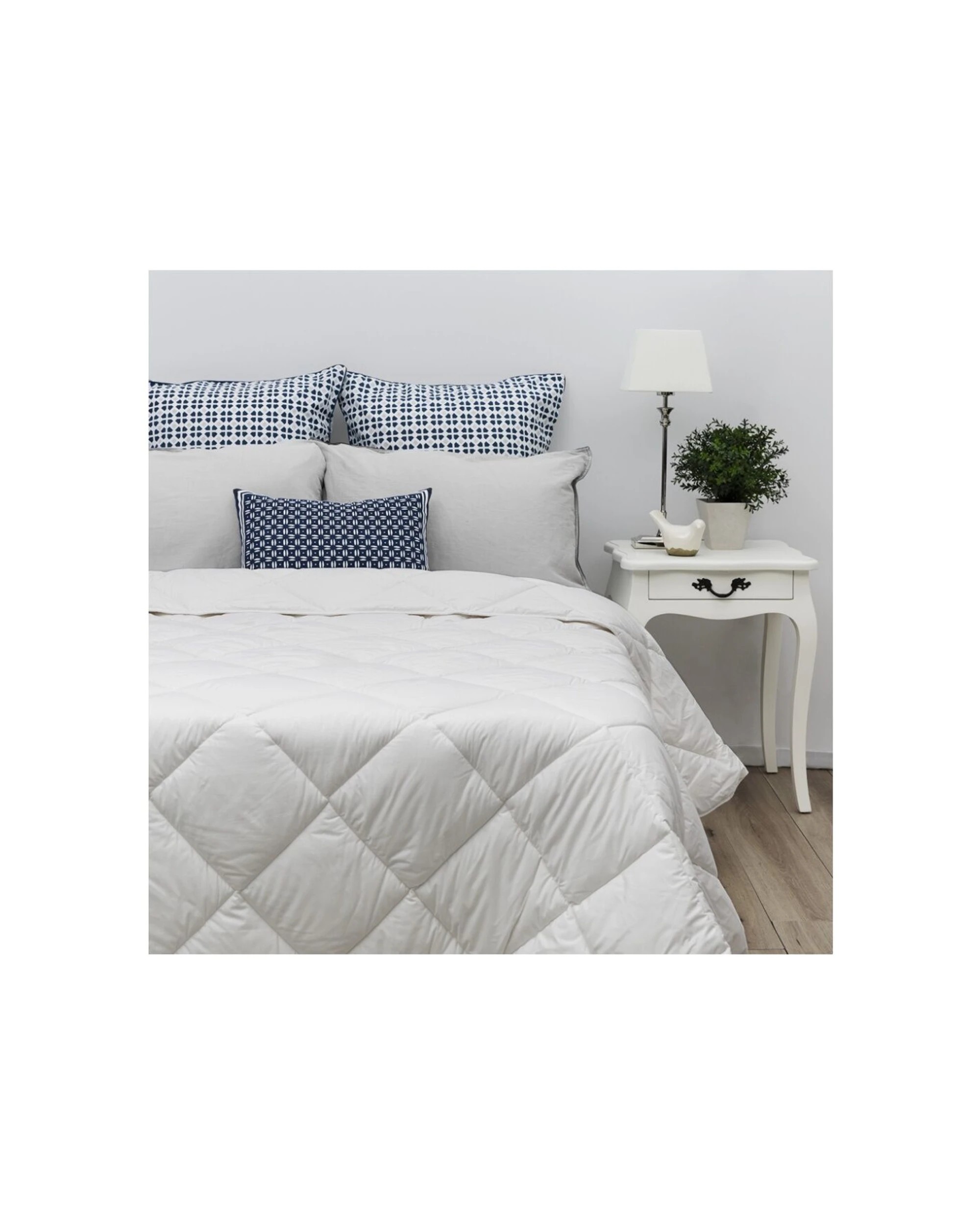 4 Tontine Classic Comfort Doona Cool Dry All Seasons Quilt Duvet - Queen Bed - White, 4 of 4