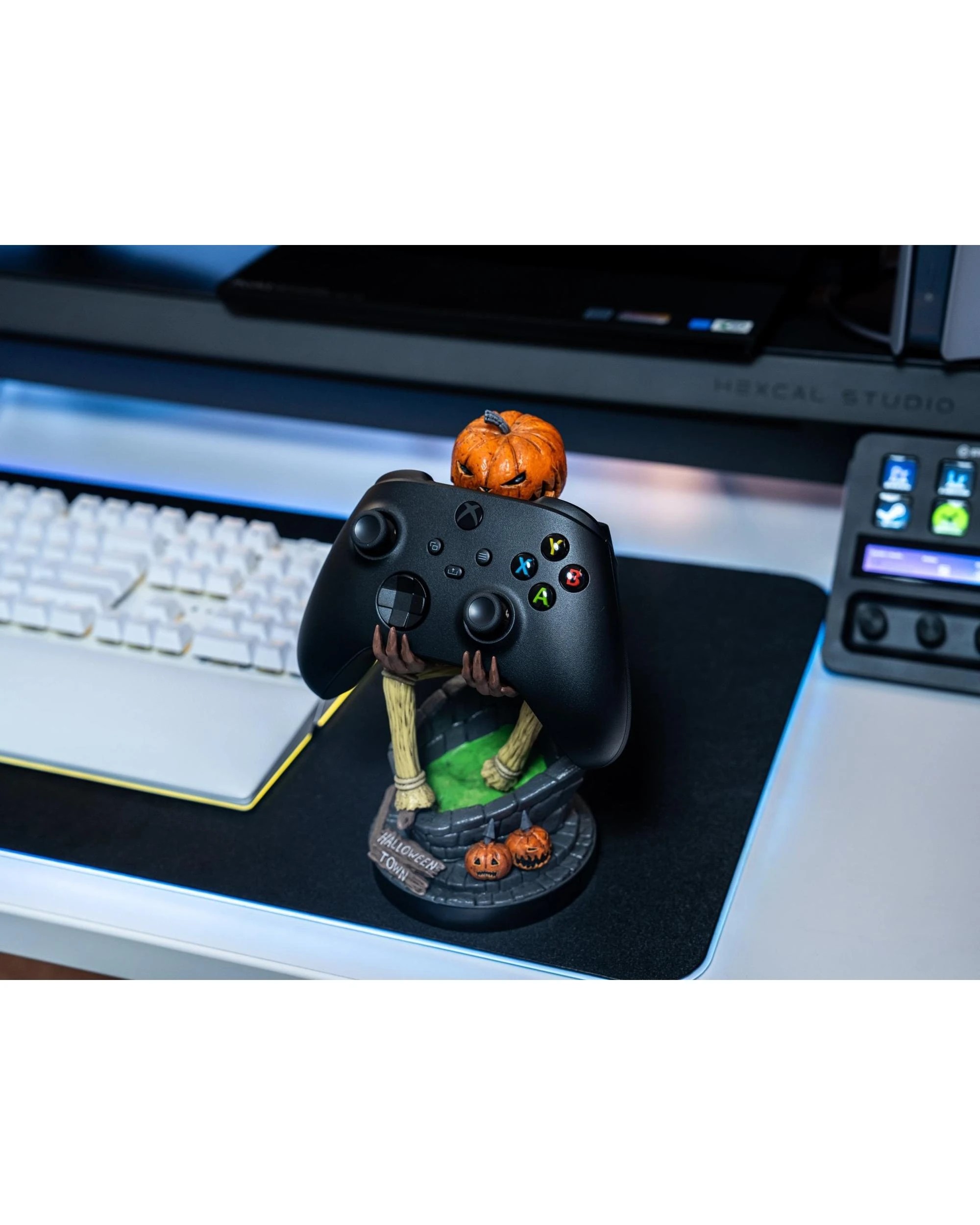 6 Cable Guys The Nightmare Before Christmas Pumpkin Jack Controller and Phone Holder, 6 of 6