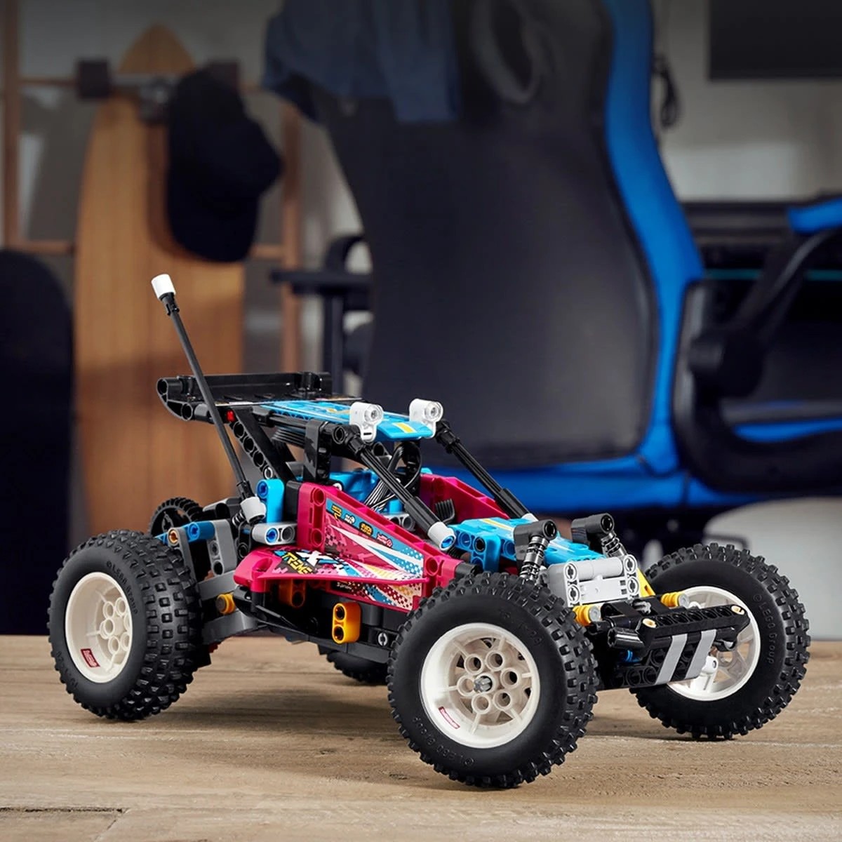 9 LEGO Technic Off-Road Buggy 42124, 9 of 10