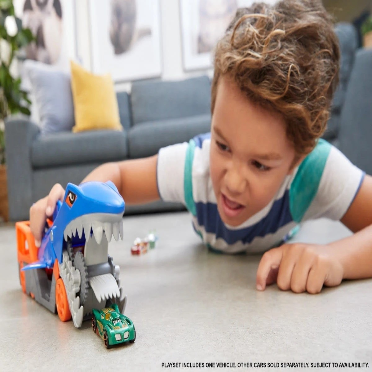 5 Hot Wheels Shark Chomp Transporter, 5 of 6