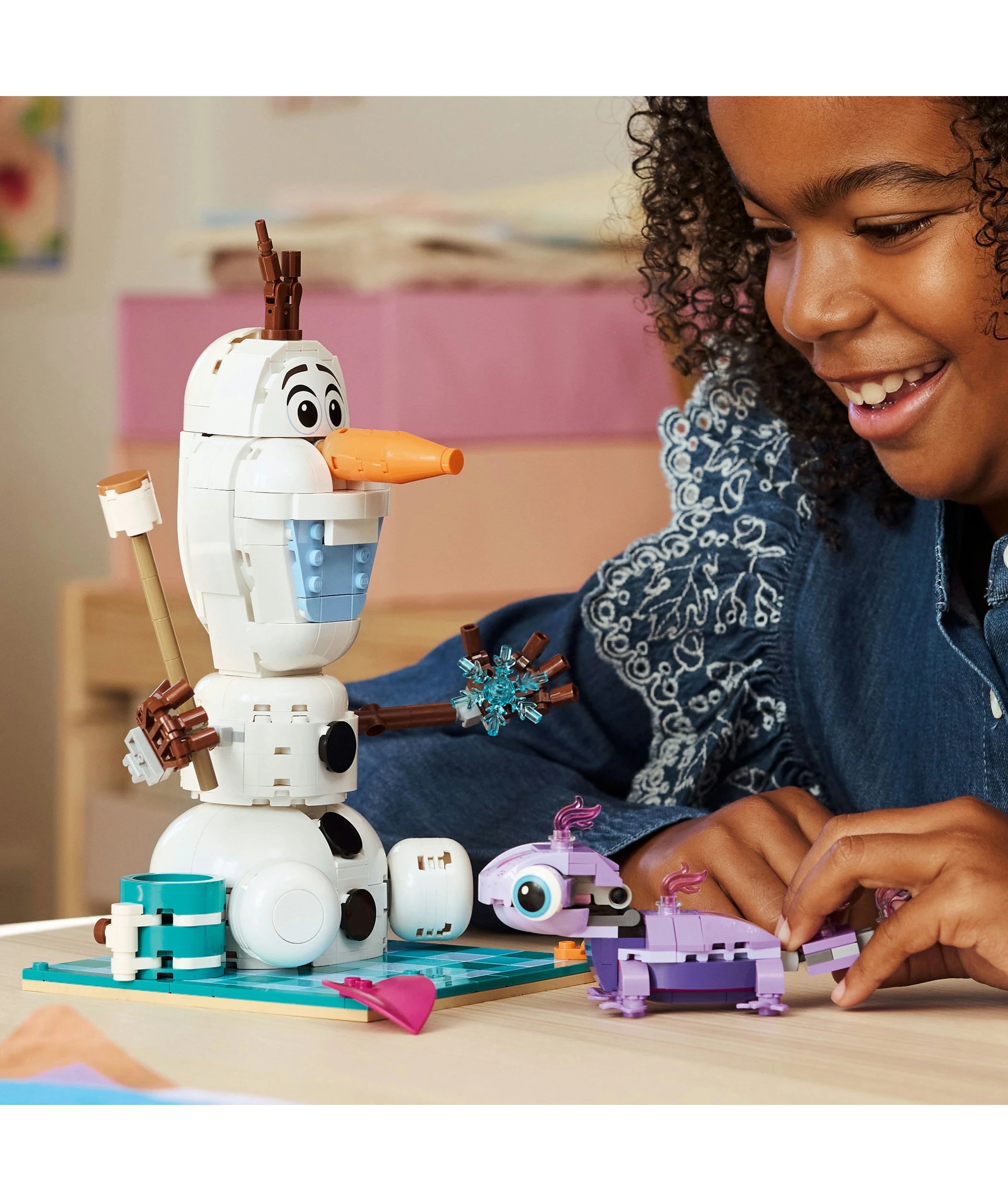 8 LEGO Disney Princess Olaf and Bruni's Picnic Fun 43287, 8 of 10