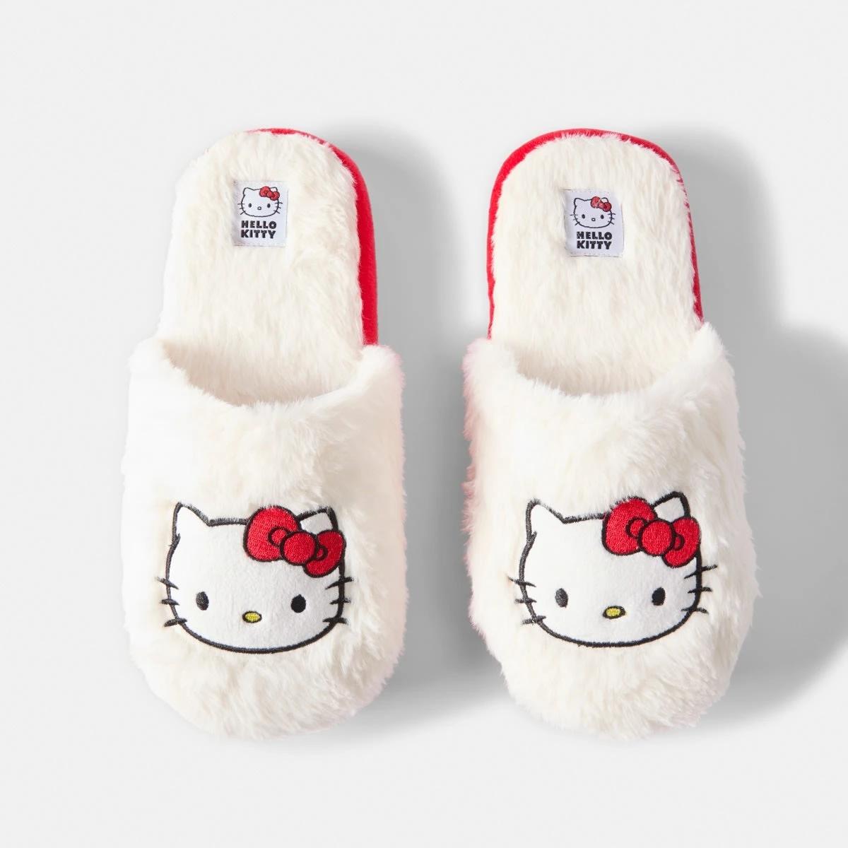 2 Hello Kitty License Novelty Scuffs WHITE, 2 of 4