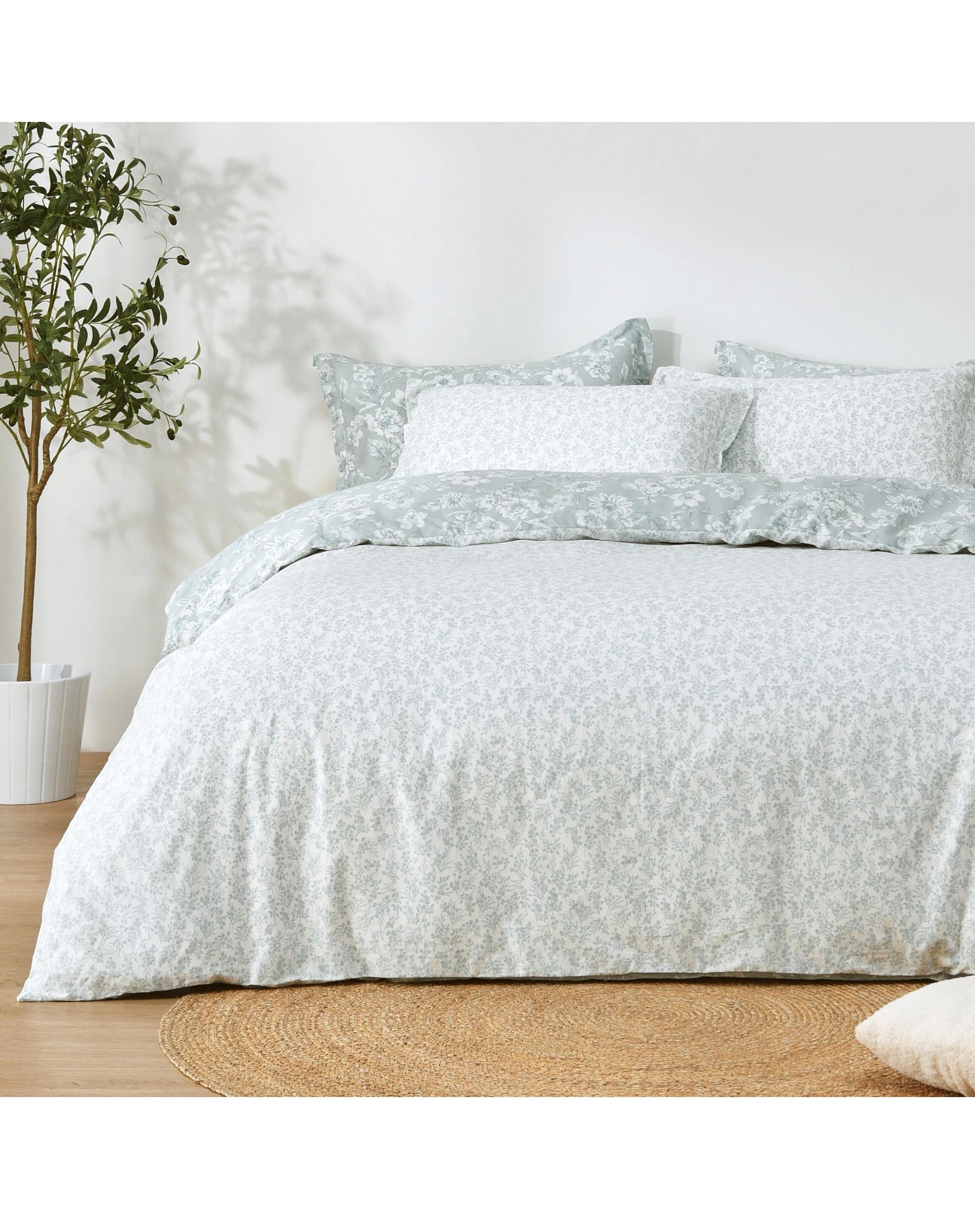 2 Dreamaker Eloise 100% Cotton Reversible Quilt Cover Set - King Single Bed - Ocean Fog, 2 of 8