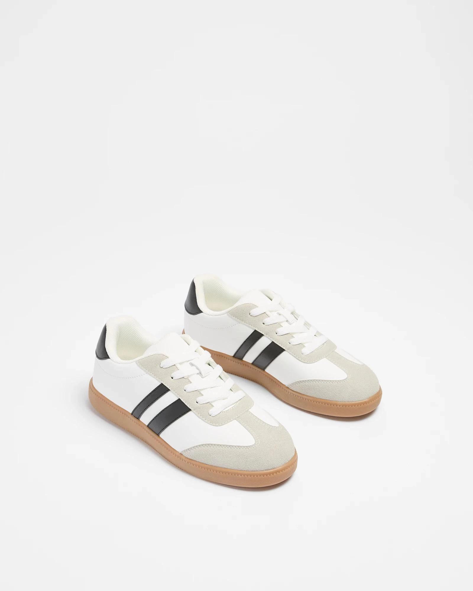 2 Target Youth Girls Youth Retro Sneaker - Canterbury WHITE / BLACK, 2 of 2