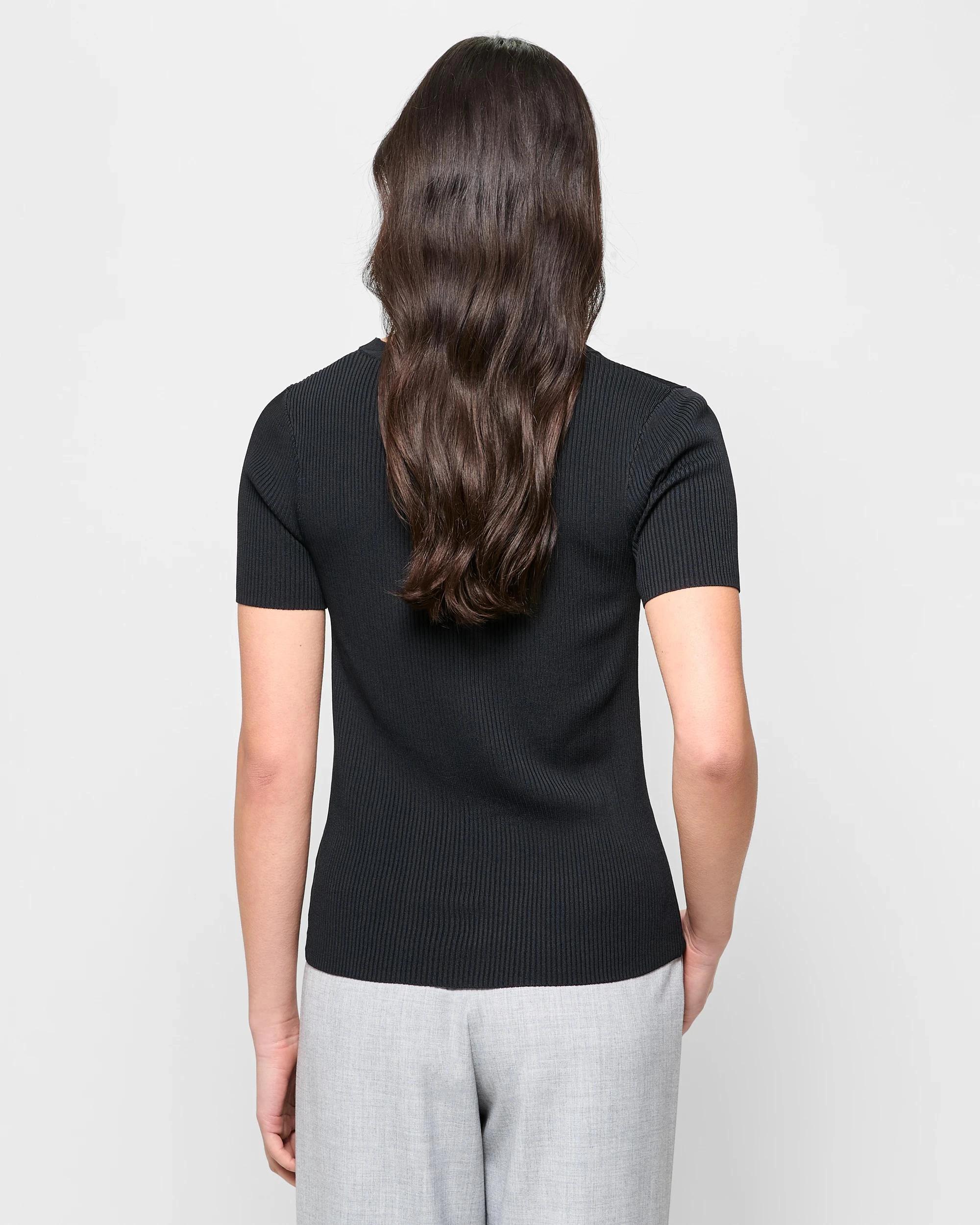 4 Ultimate Knit T-Shirt - Preview BLACK, 4 of 5