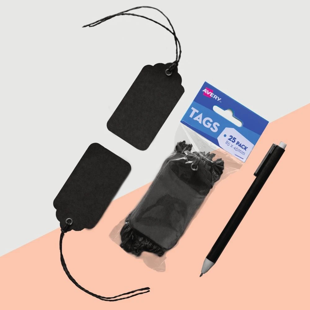 2 Avery Scallop Tags Black 85 x 45mm 25 Pack, 2 of 2