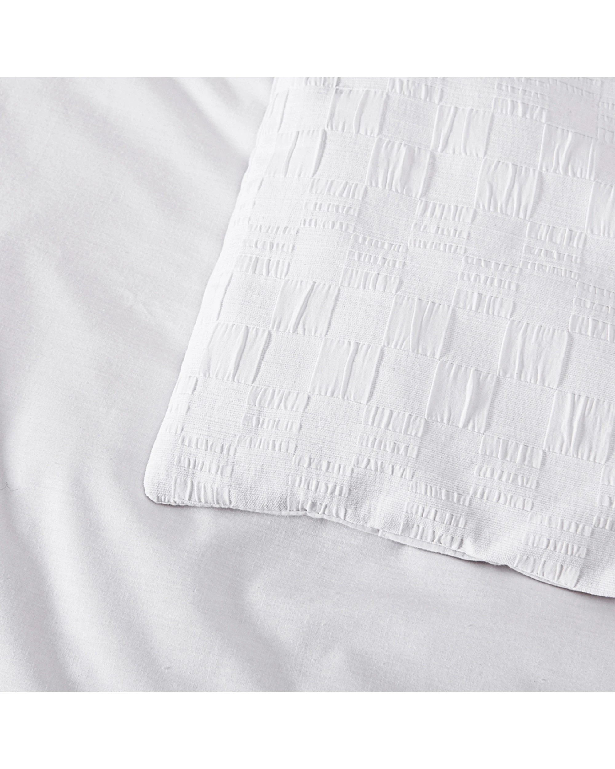3 Bianca Cosmo Polyester Quilt Cover Soft Chenille Easy Care Queen Set - White, 3 of 4