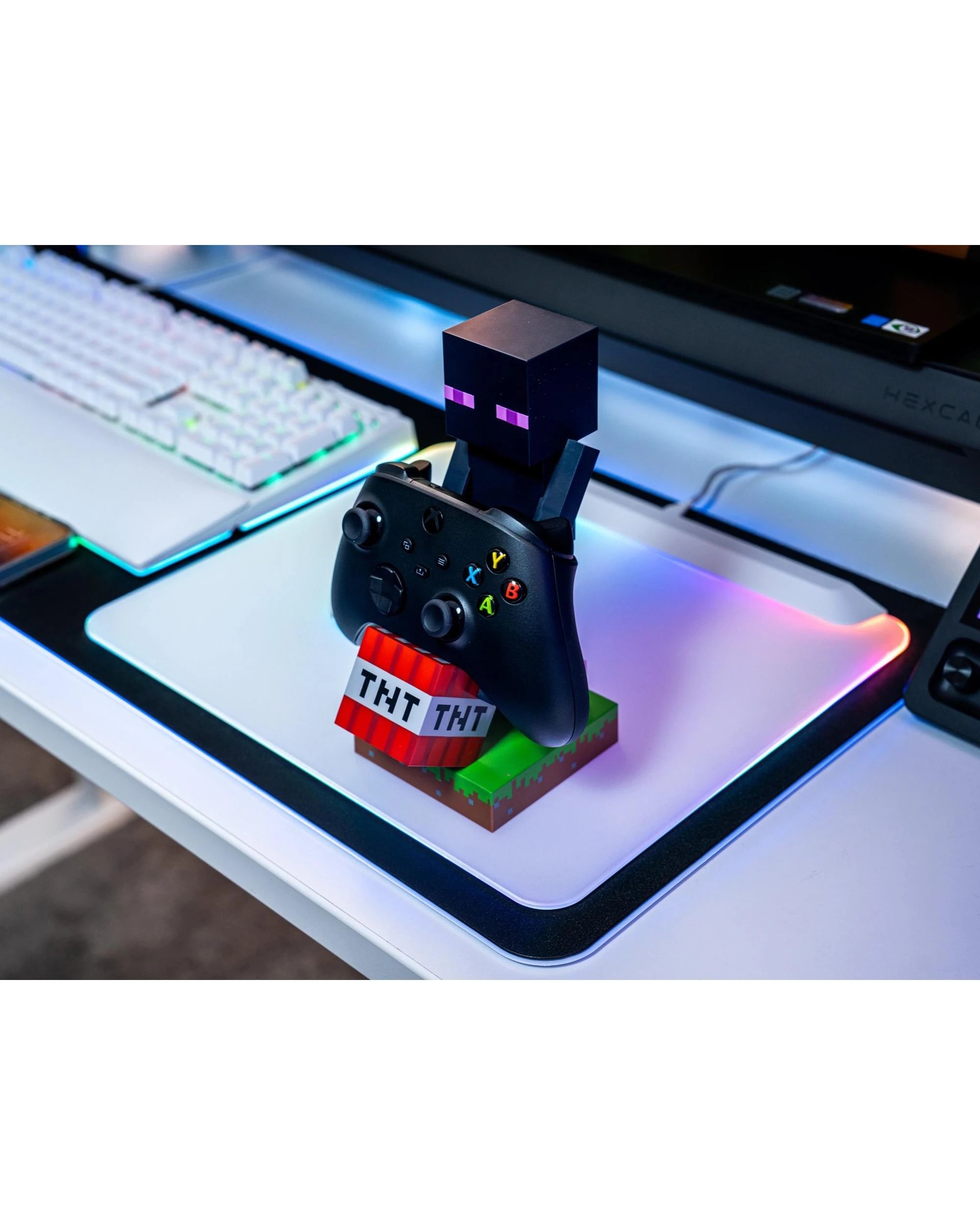 8 Cable Guy Minecraft Enderman Controller Holder and Phone Stand, 8 of 10