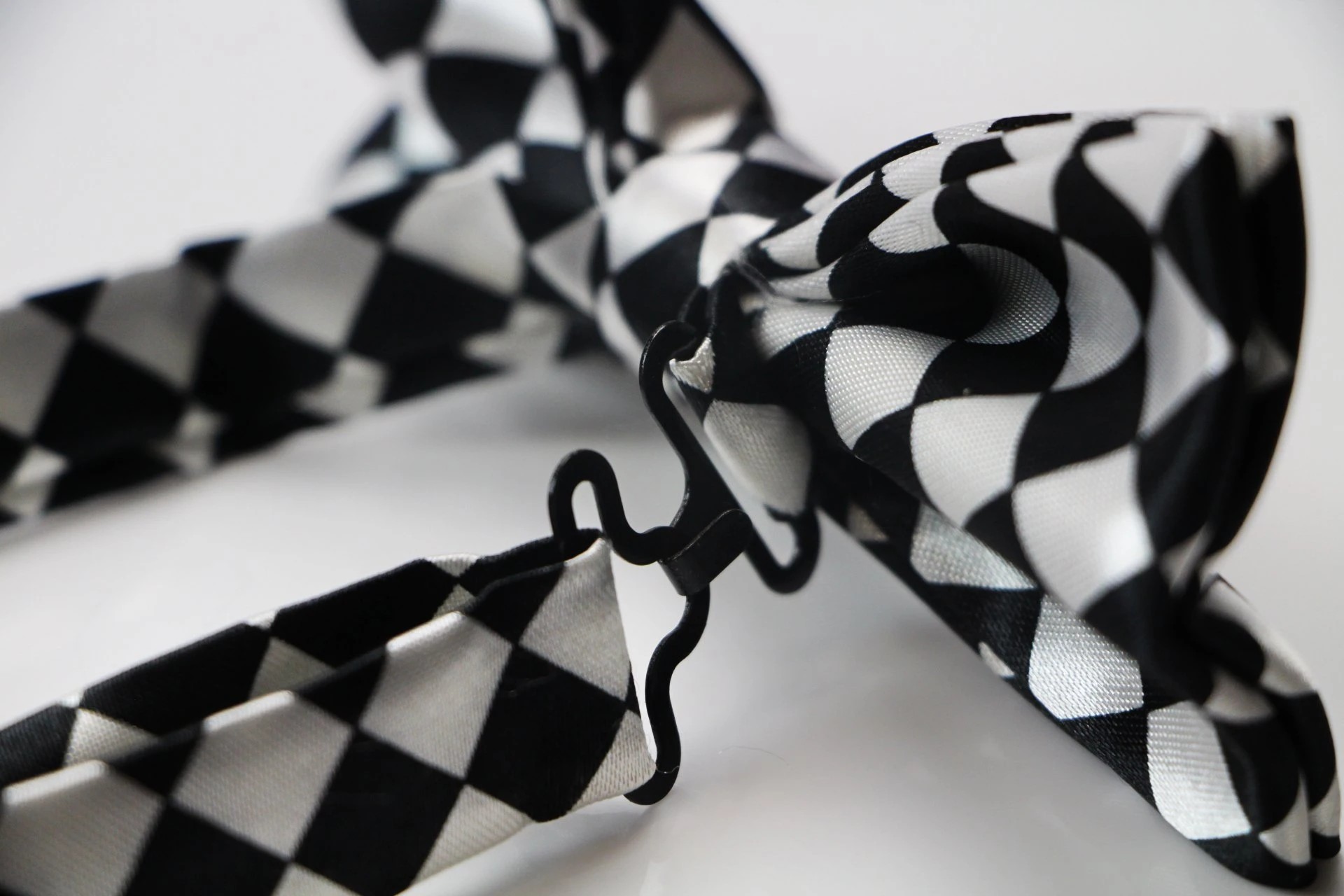 2 Zasel Mens White & Black Checkered Block Patterned Bow Tie, 2 of 2