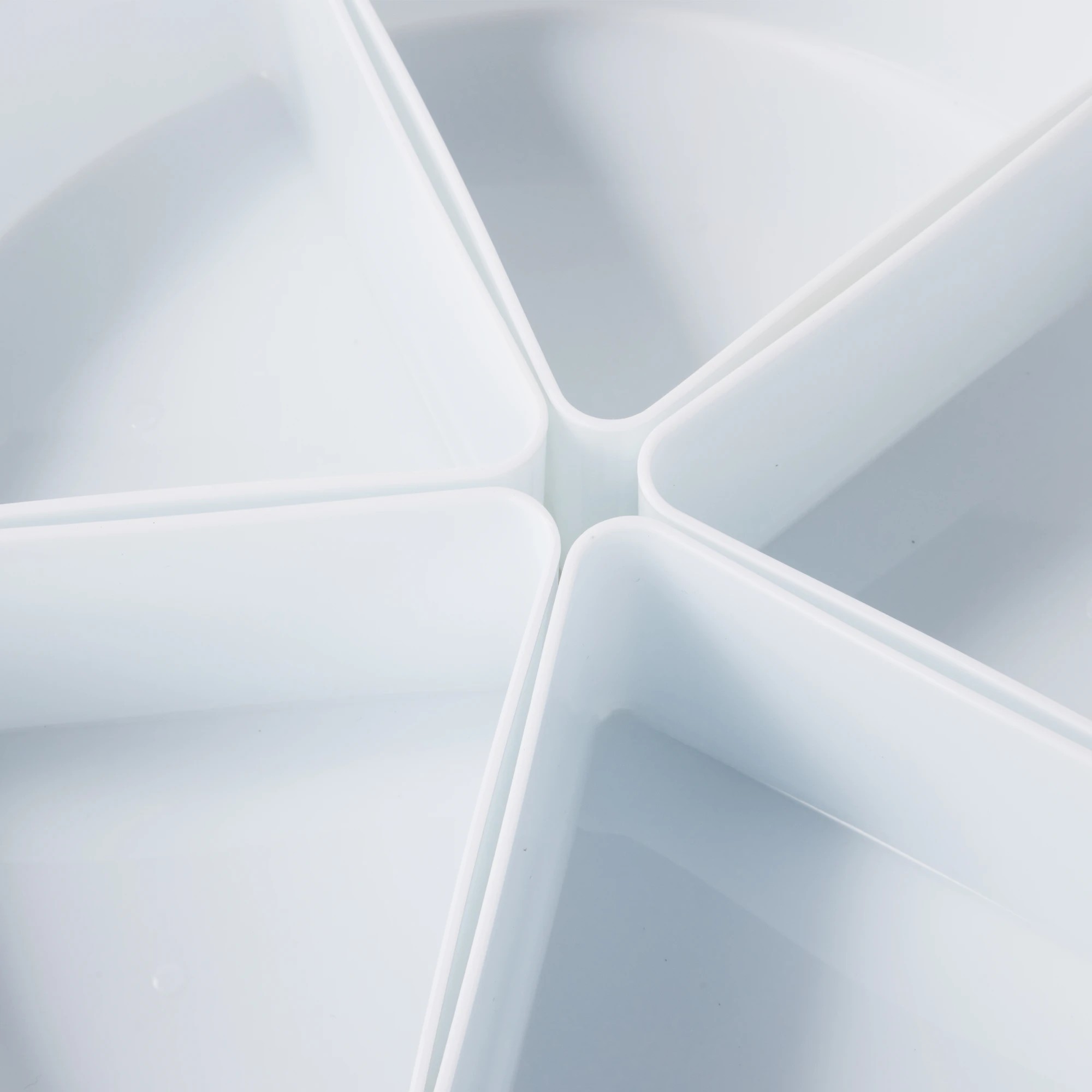 8 Round Section Snack Box, 8 of 9