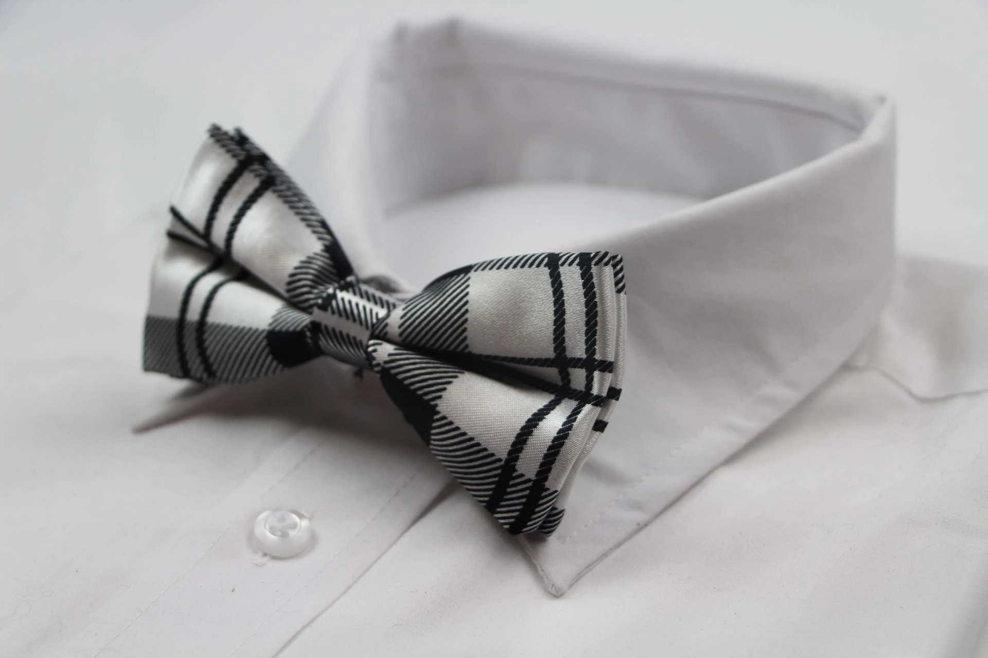 4 Zasel Mens Black & White Tarten Plaid Patterned Bow Tie - Multi, 4 of 5