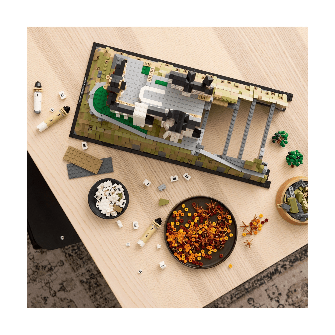 8 LEGO Architecture Neuschwanstein Castle 21063, 8 of 10