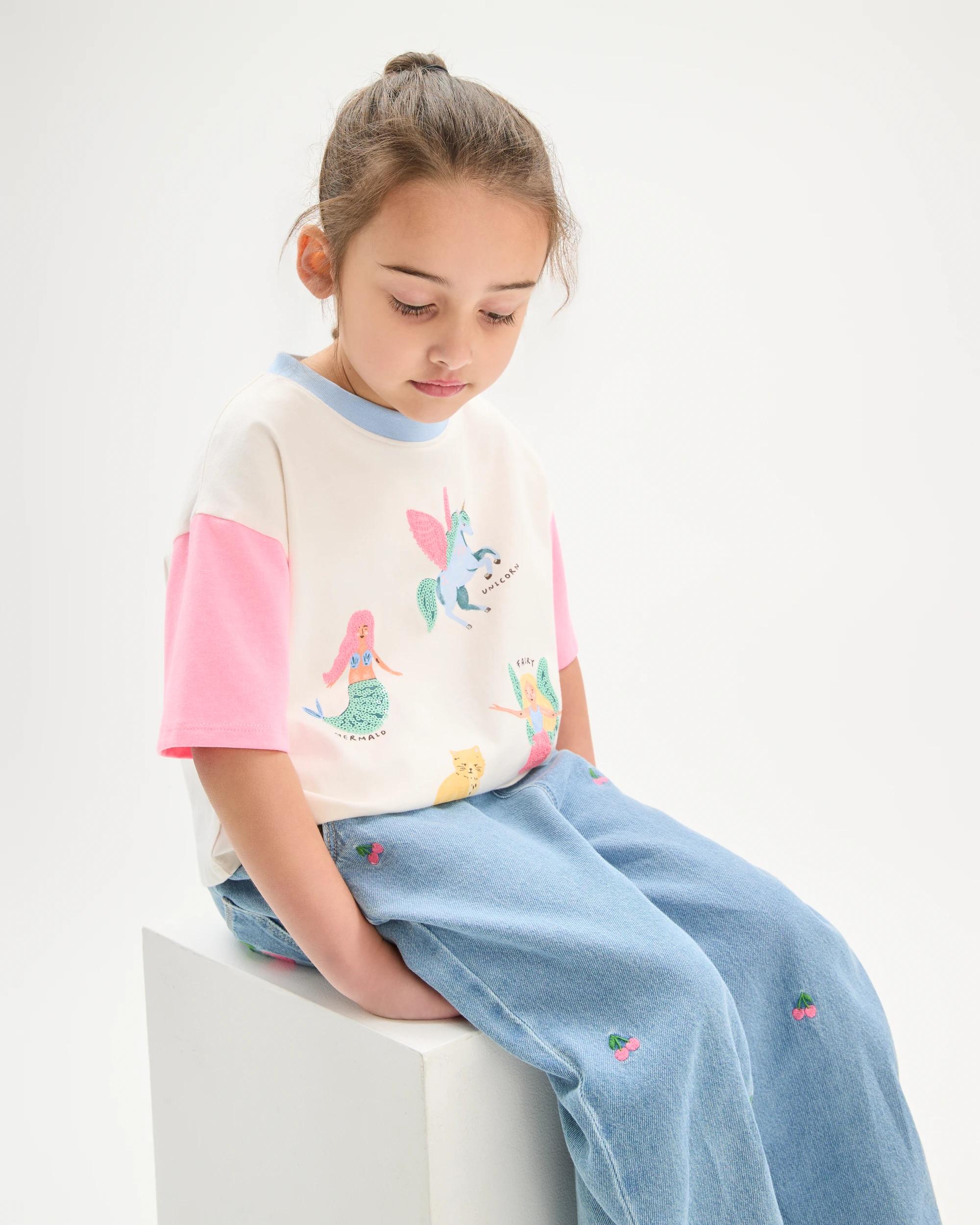 3 Target Kids Australian Cotton Boxy Event T-Shirt MERMAID UNICORN MULTI, 3 of 7