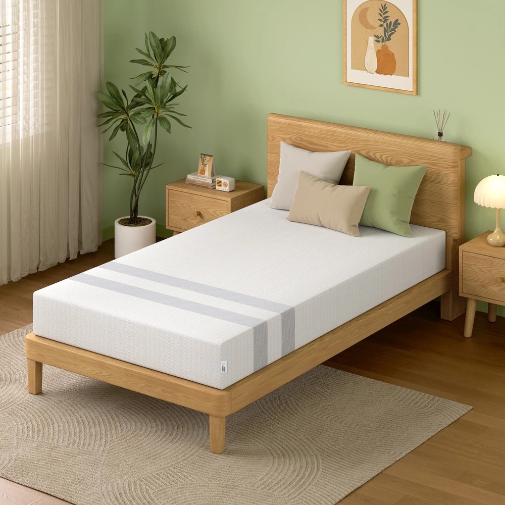 4 BedStory Queen Memory Foam Mattress 25cm Cooling Gel Foam Mattress in a Box Medium Feel - Queen Bed - White, 4 of 10