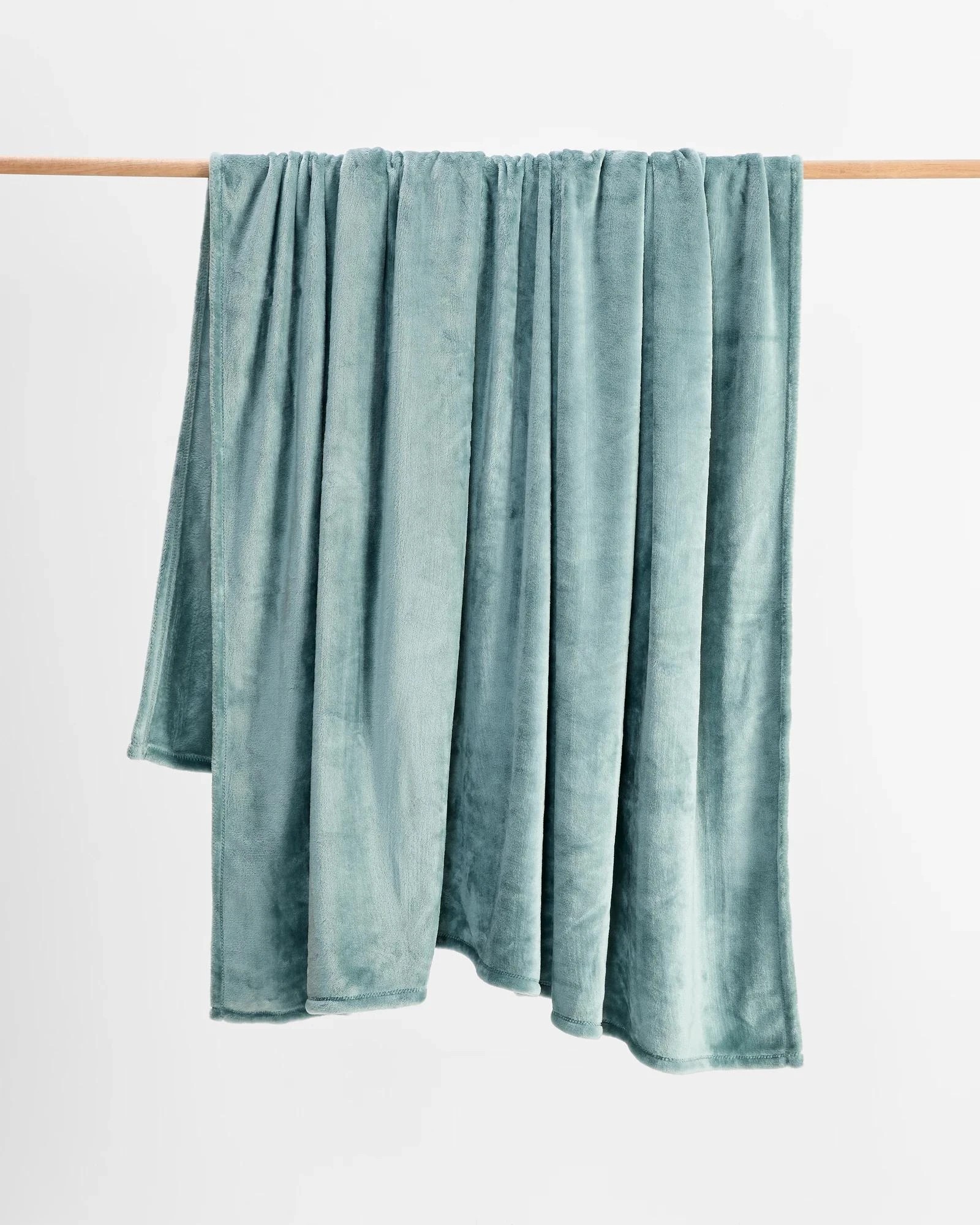 3 Target Lloyd Super Soft Blanket - King Bed - Green, 3 of 3