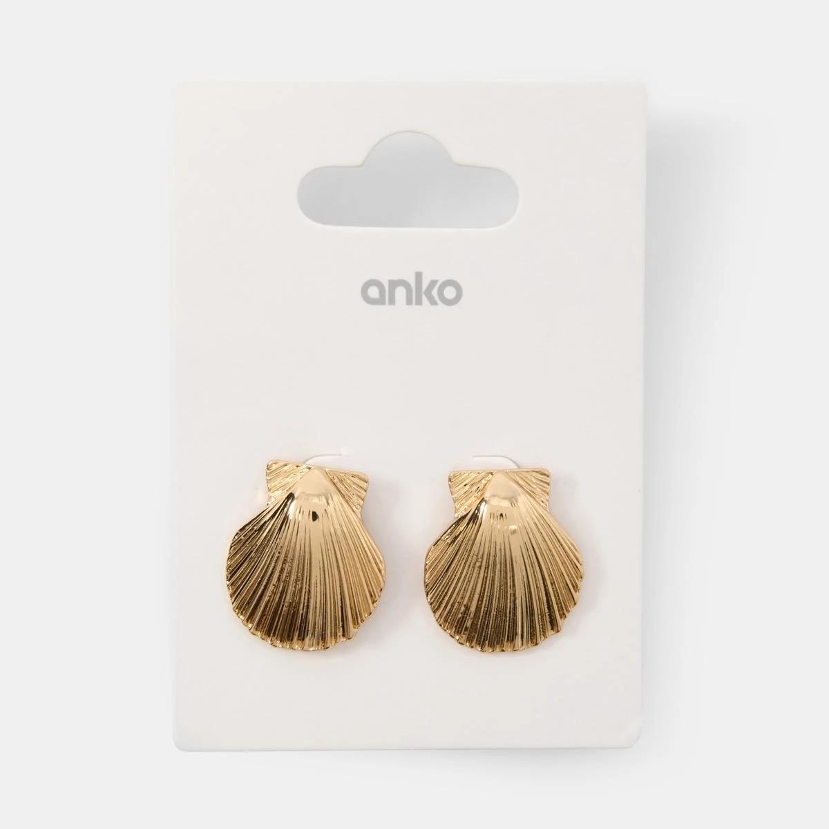 5 Faux Shell Stud - Gold Tone Gold, 5 of 5