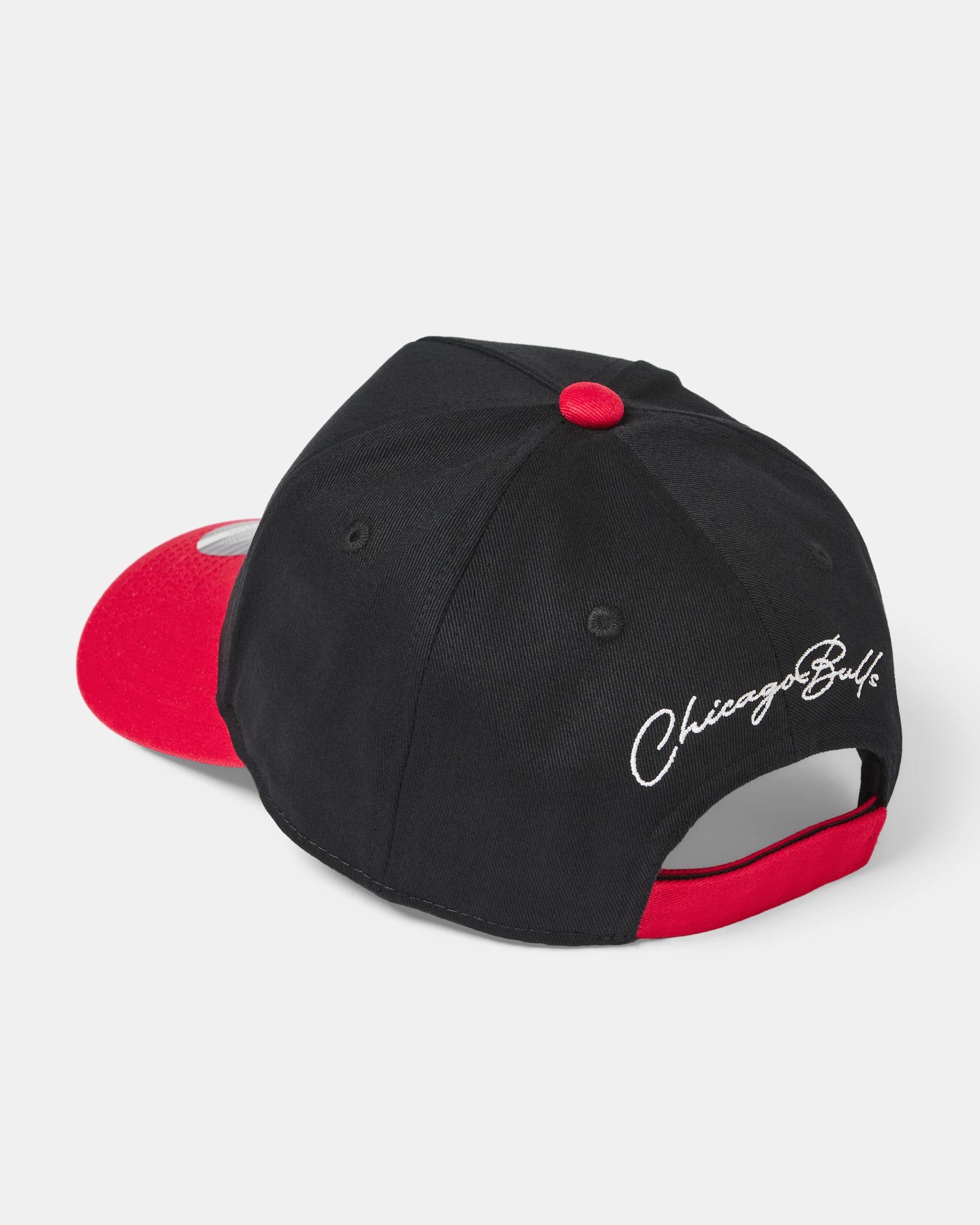 2 Official NBA Cap Bulls 7eml, 2 of 4