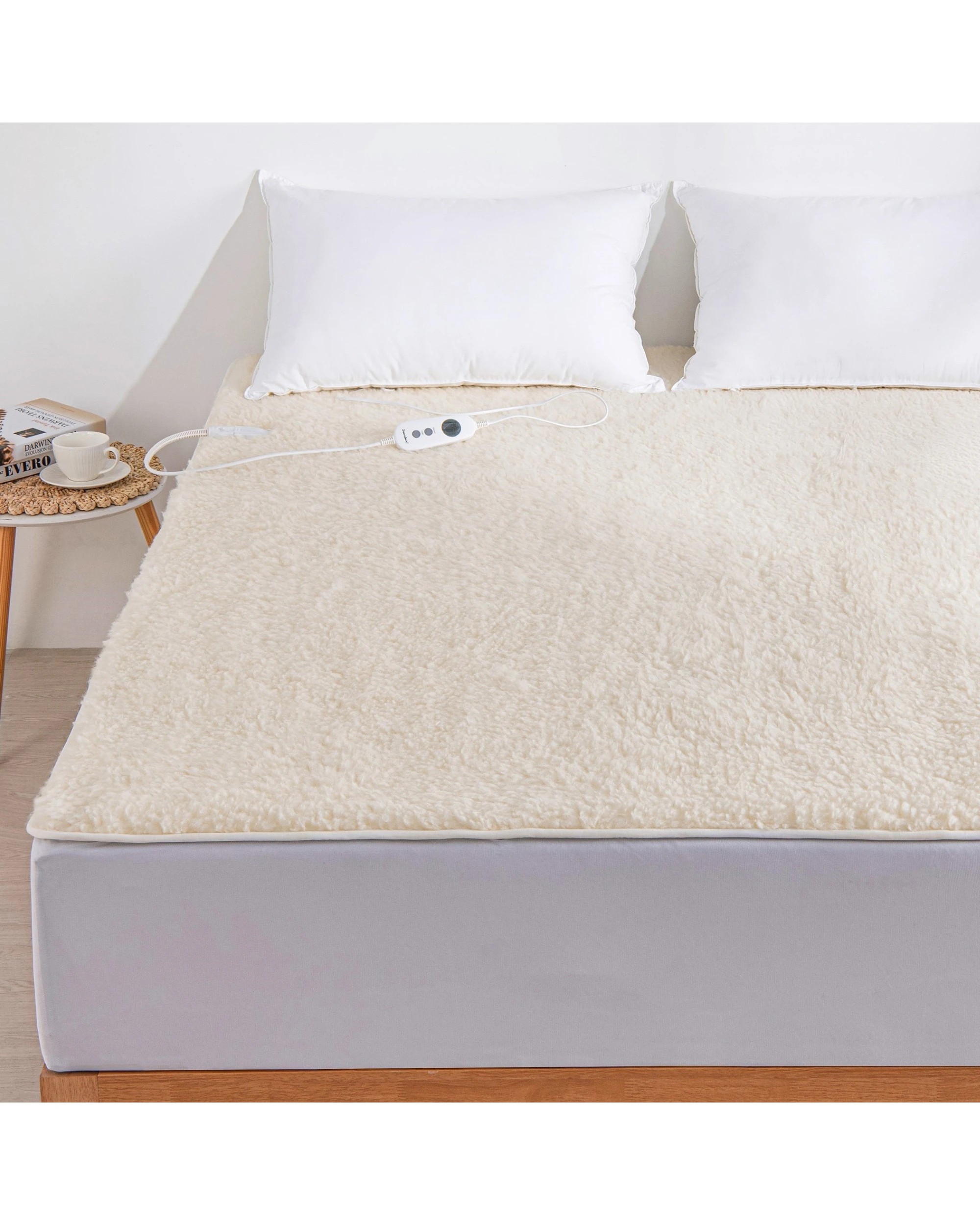 1 Dreamaker Australian Wool Fleece Electric Blanket - King Single Bed - White, 1 of 7