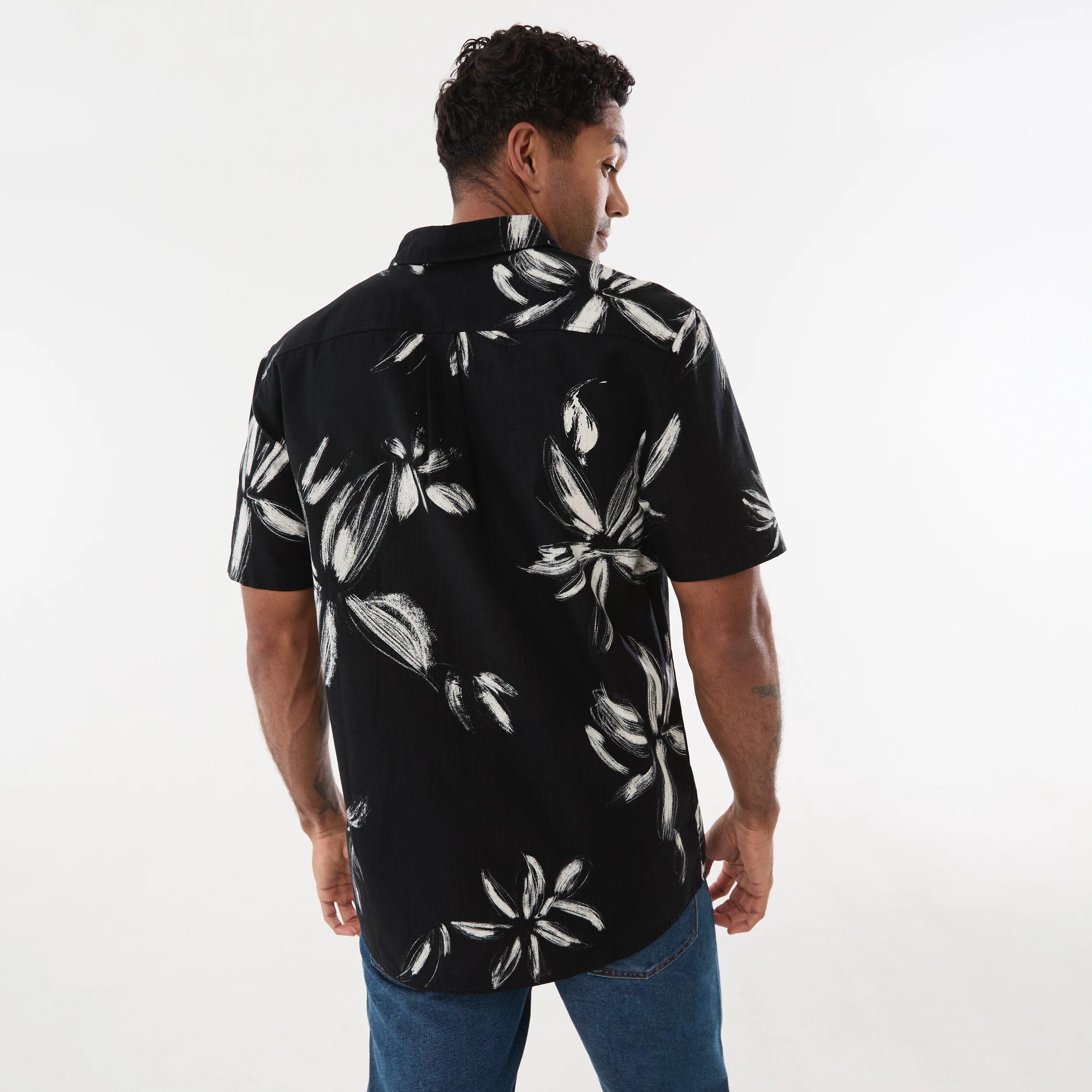 3 Short Sleeve Textured Print Shirt ART FLORAL BLACK, 3 of 5