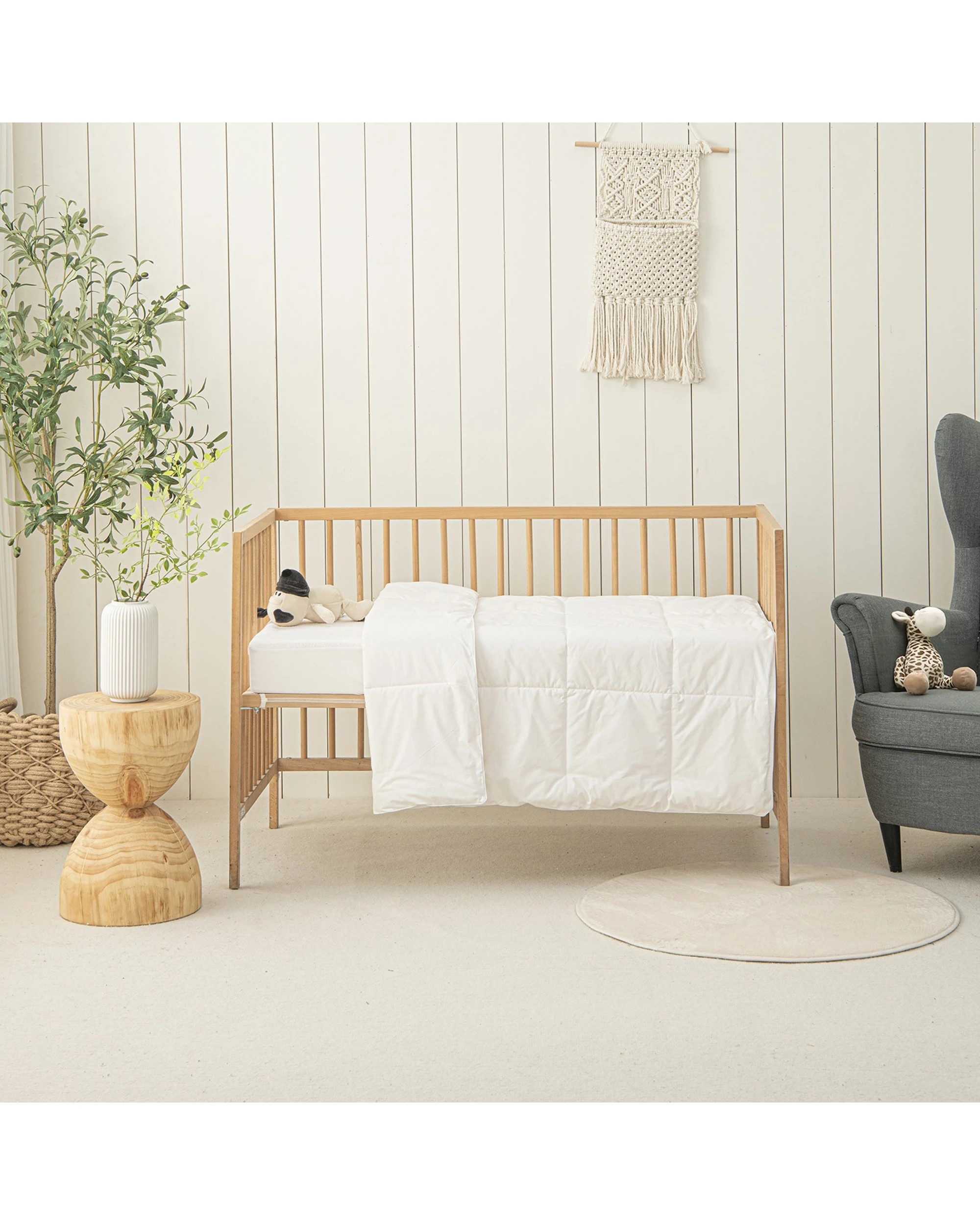 1 Dreamaker Baby Washable Wool Quilt - COT Size - White, 1 of 4