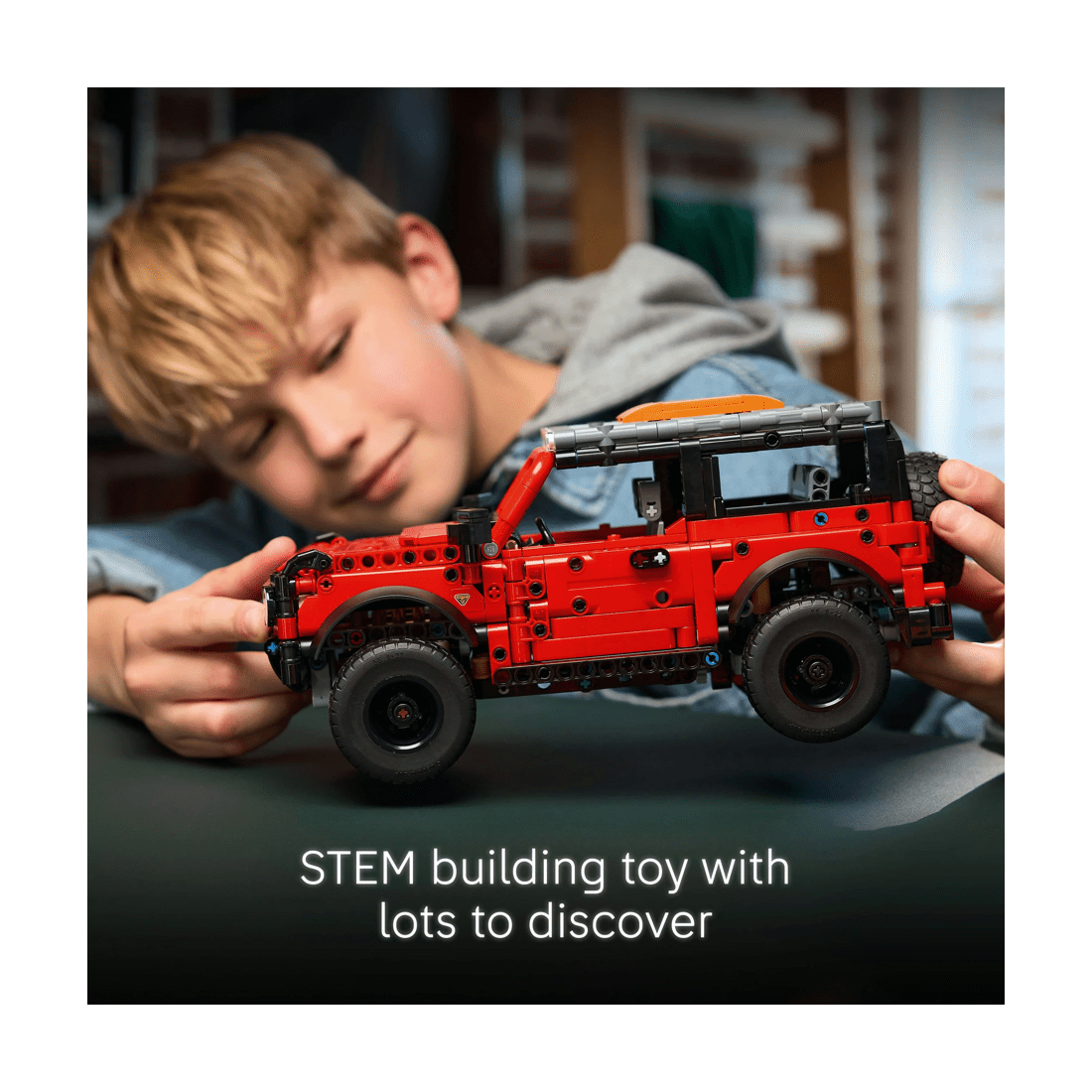 5 LEGO Technic Ford Bronco SUV 42213, 5 of 10