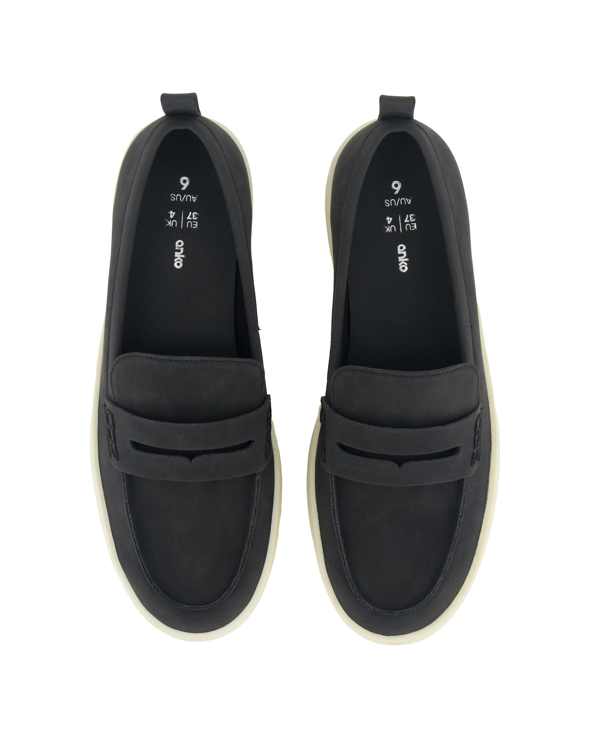 2 Comfort Loafers Black, 2 of 3