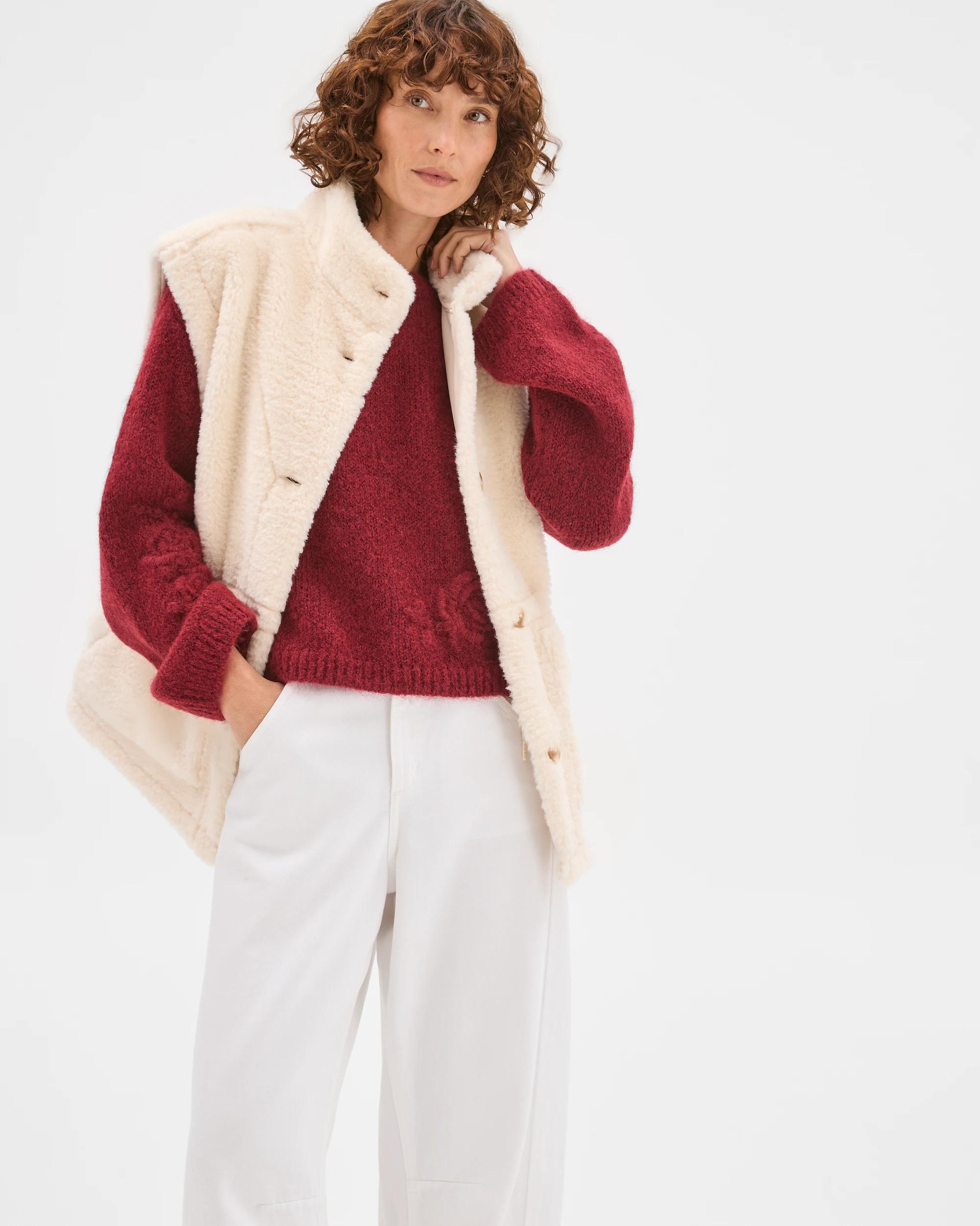 1 Target Woman Sleeveless Shearling Vest CREAM, 1 of 6