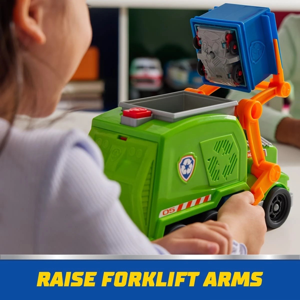 5 PAW Patrol Crush 'N' Roll Recycling Truck, 5 of 10