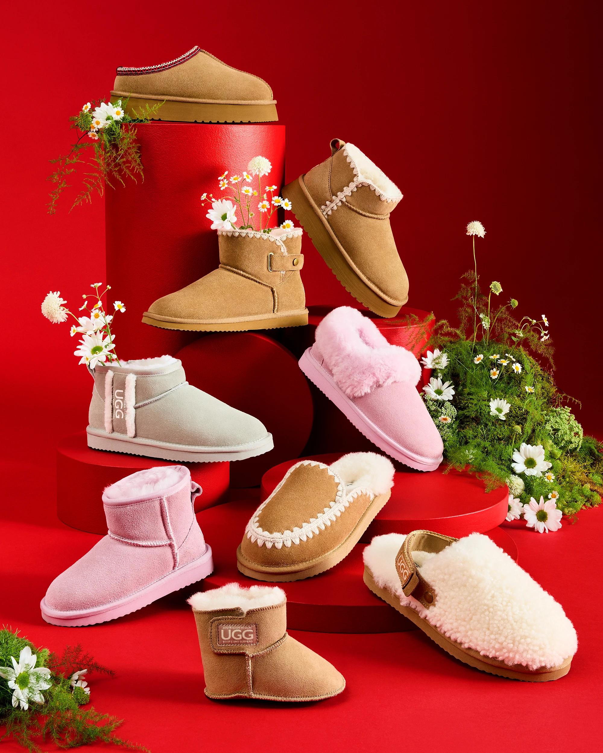 4 Australian Design Ugg Boots and Slippers Australian Design Ugg Sheepskin and Leather Tape Collar Mule CHESTNUT, 4 of 5