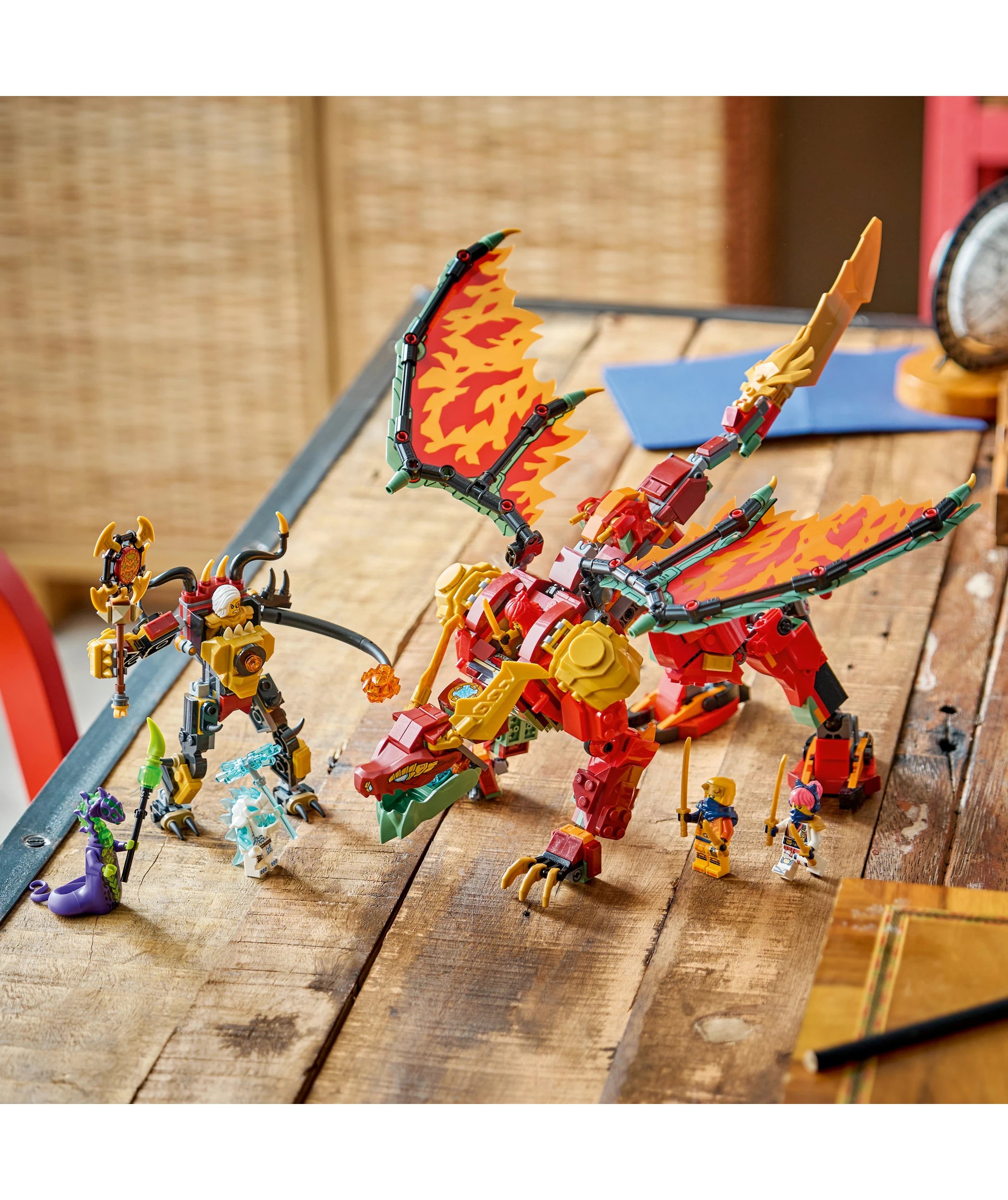 8 LEGO Ninjago Wyldfyre's Transforming Dragon Mech 71868, 8 of 9