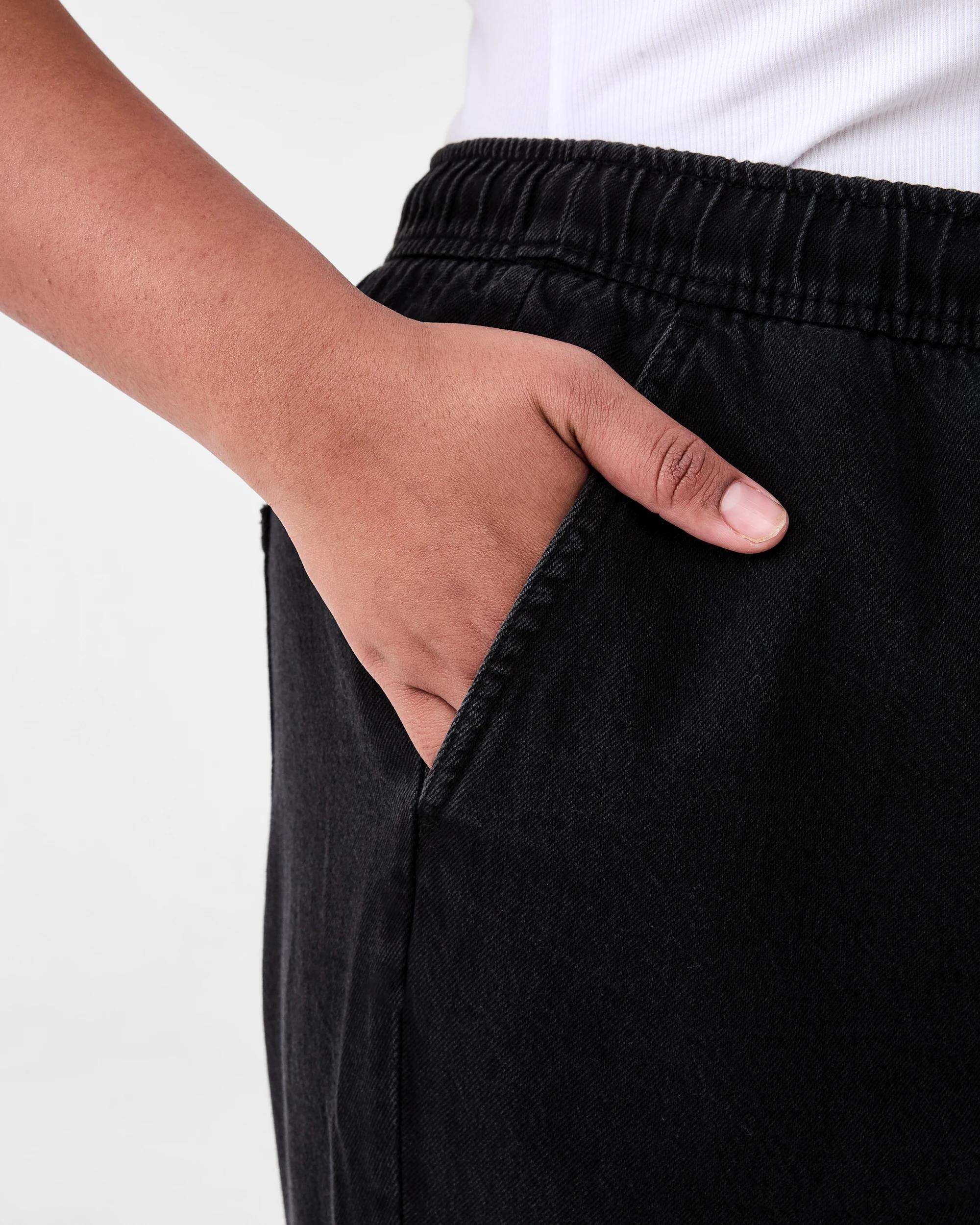 6 Curve Comfort Jeans Black Wash, 6 of 6