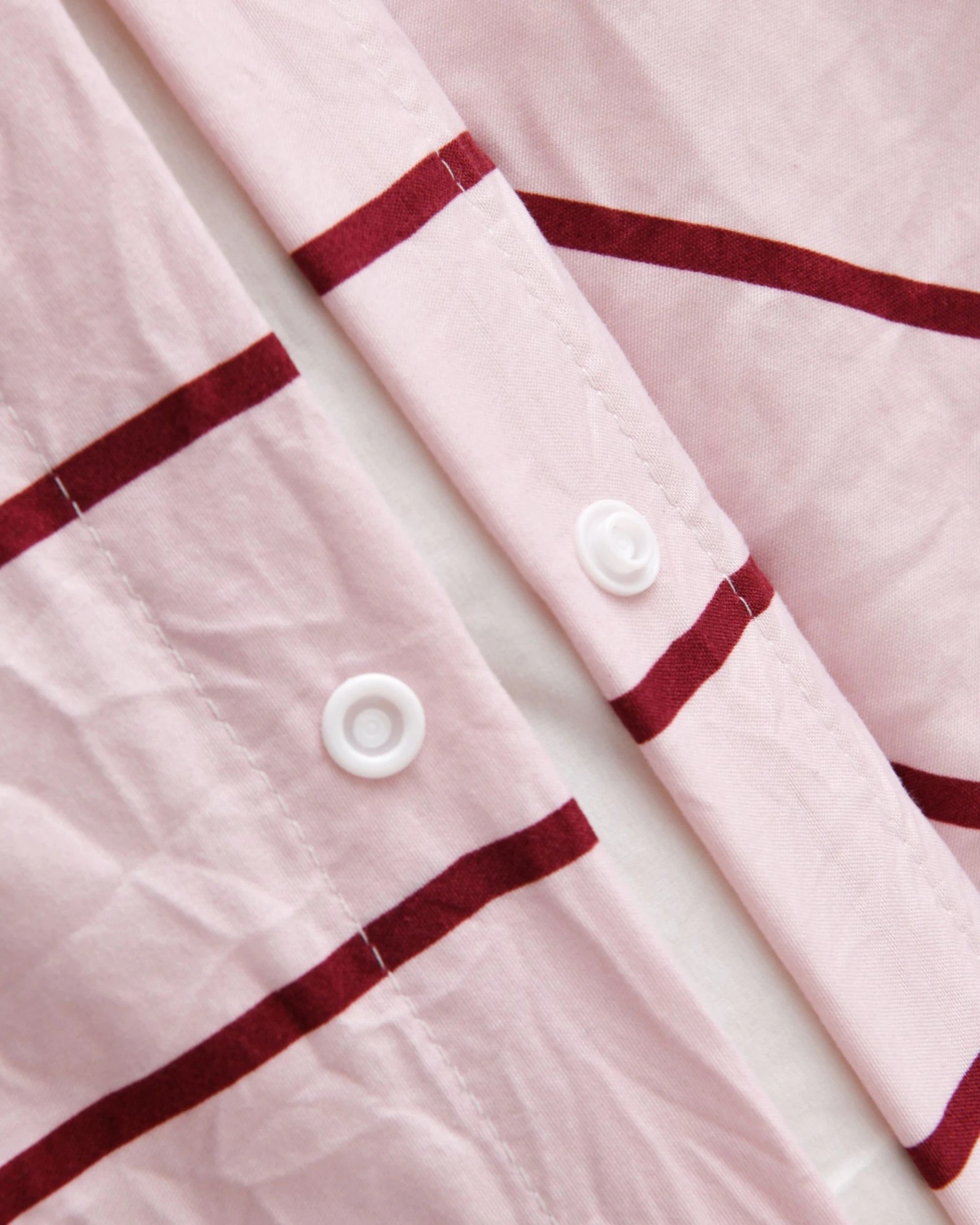 4 Dreamaker Superfine Washed Microfibre Striped Quilt Cover Set - King Bed - Pink / Plum, 4 of 7