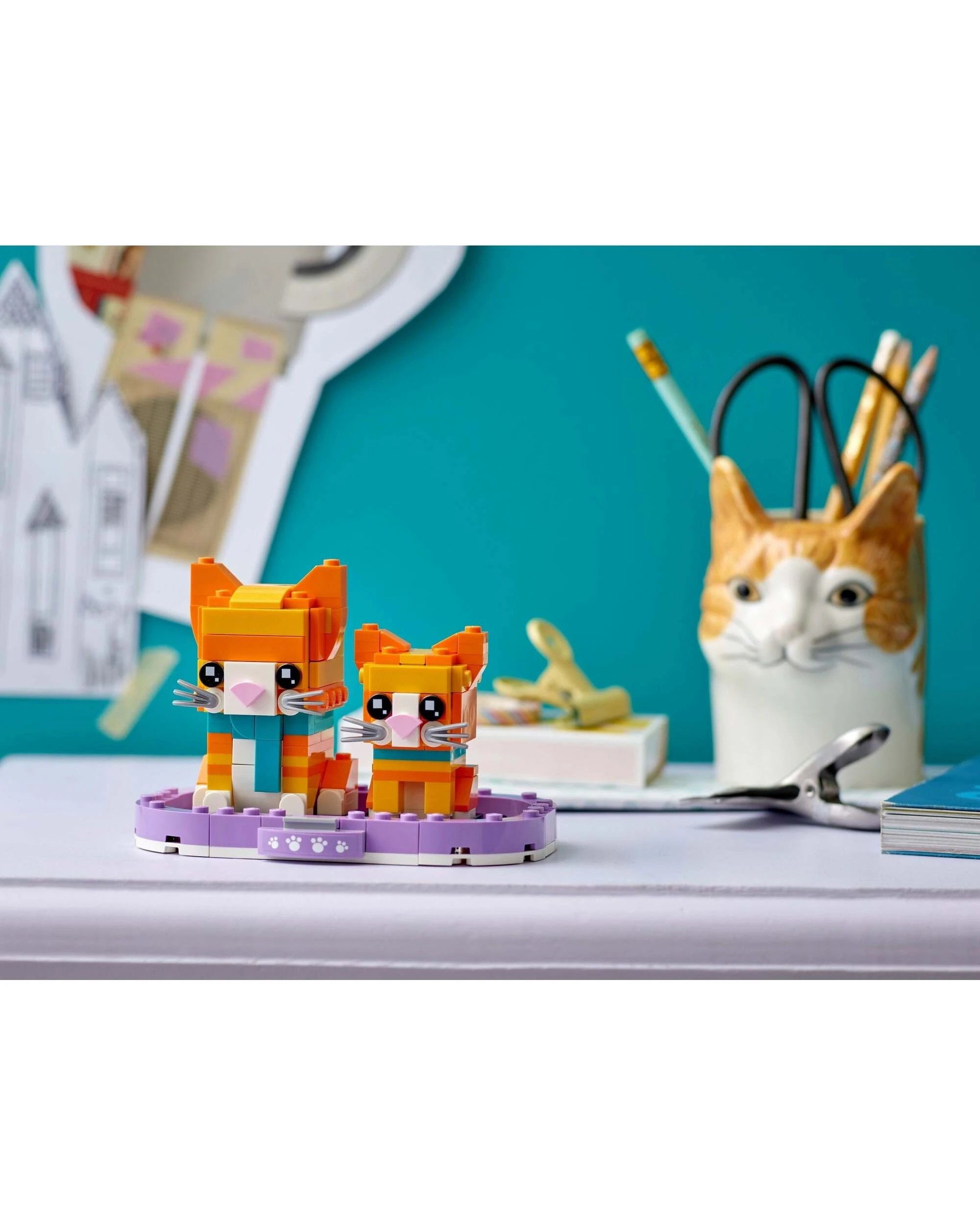 3 LEGO 40480 Ginger Tabby Cat & Kitten BrickHeadz Set, 3 of 4