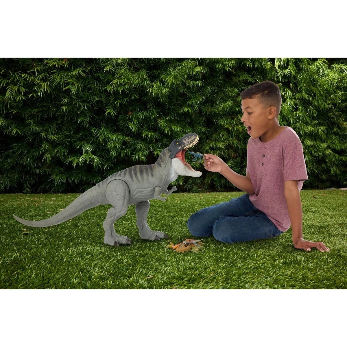 4 Jurassic World Rebirth Super Colossal Tyrannosaurus Rex Figure, 4 of 4